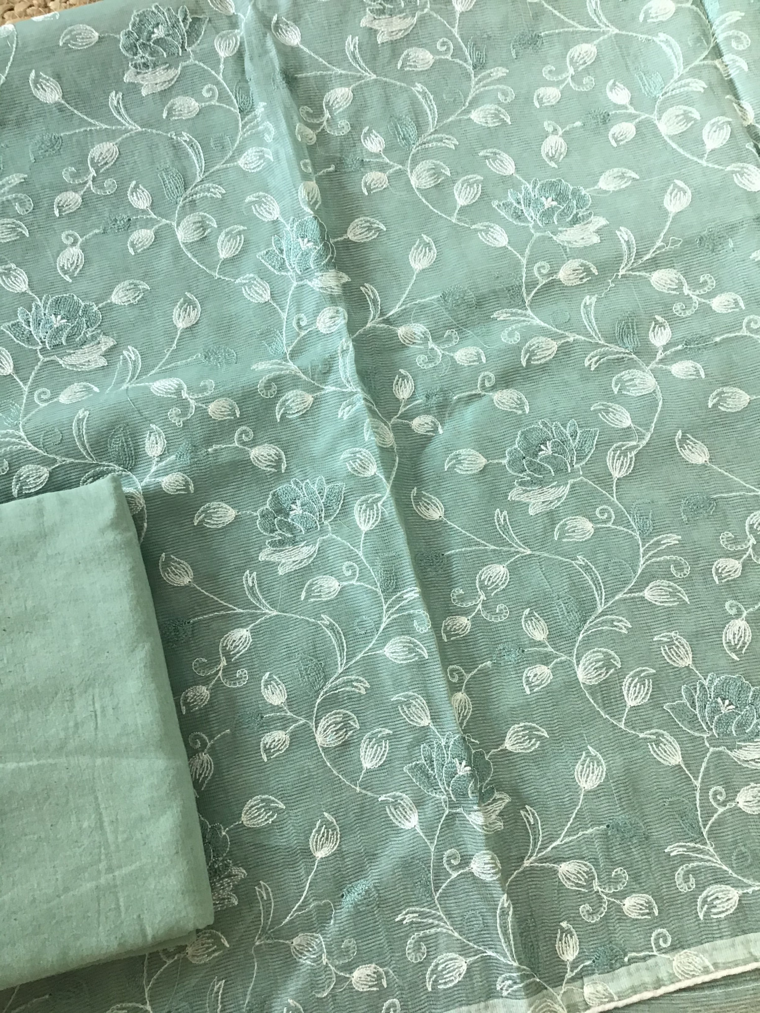 Soft Supernet Embroidered Suit - Green