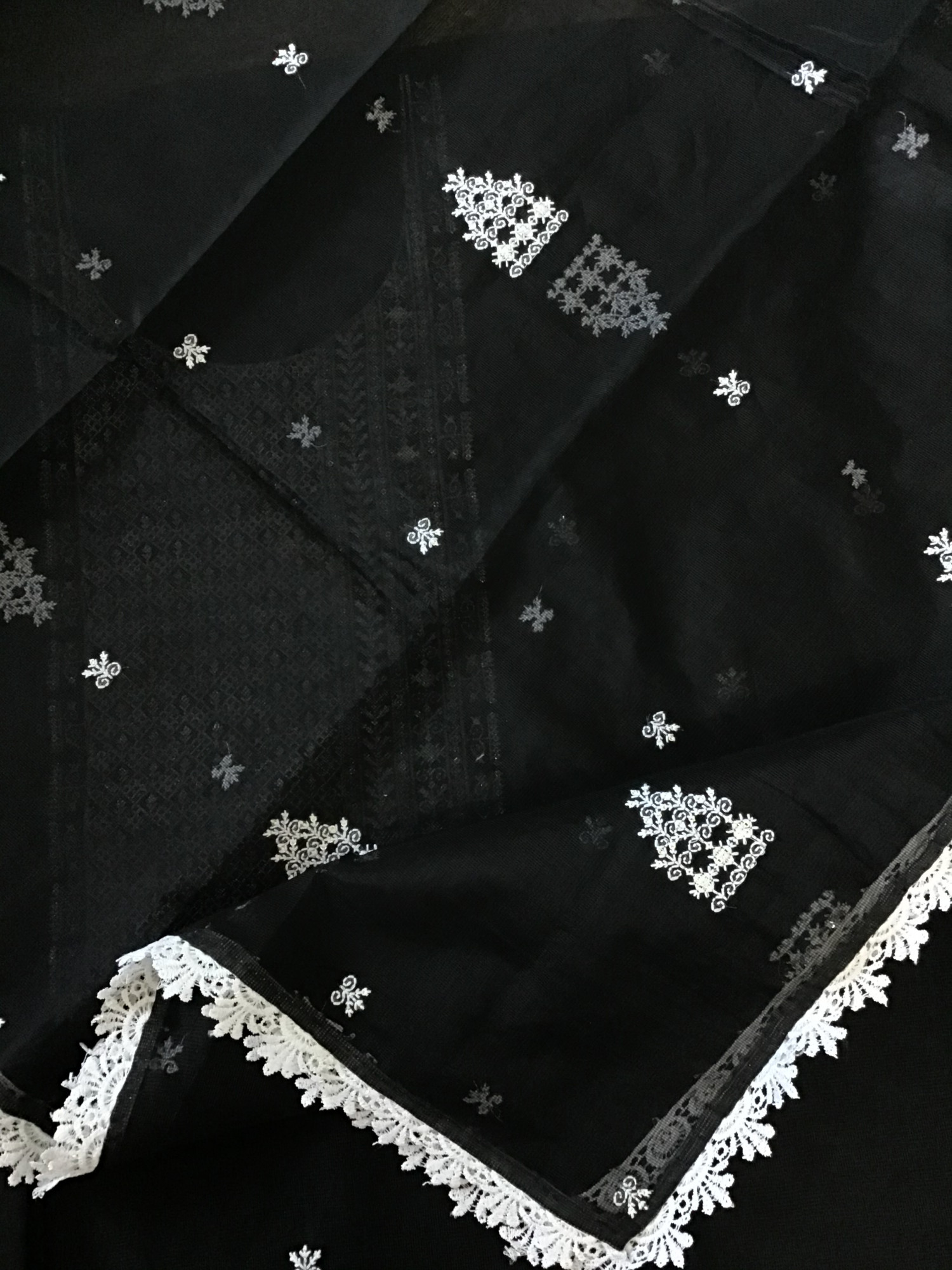 Soft Supernet Embroidered Suit - Black