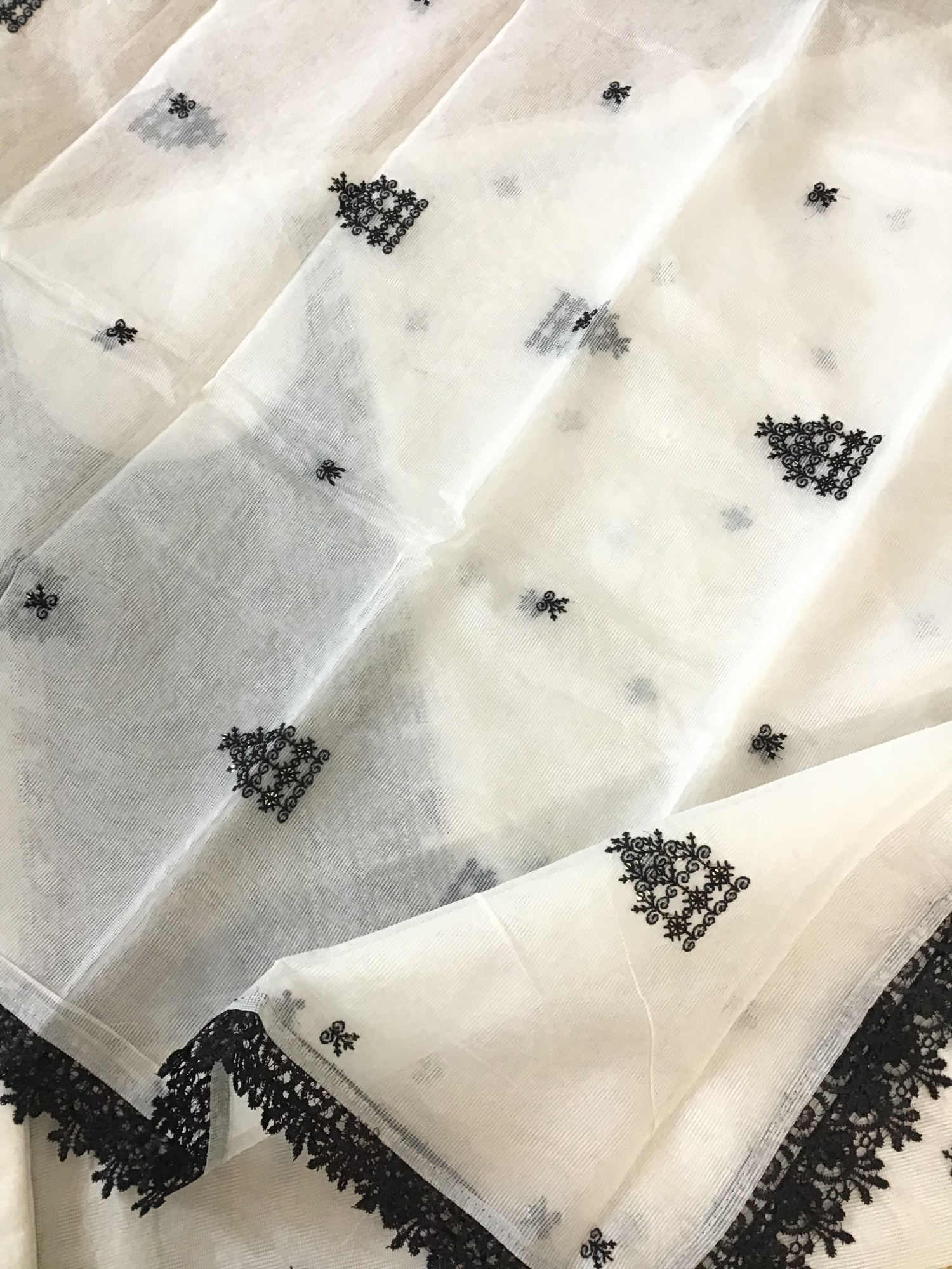 Soft Supernet Embroidered Suit - Offwhite