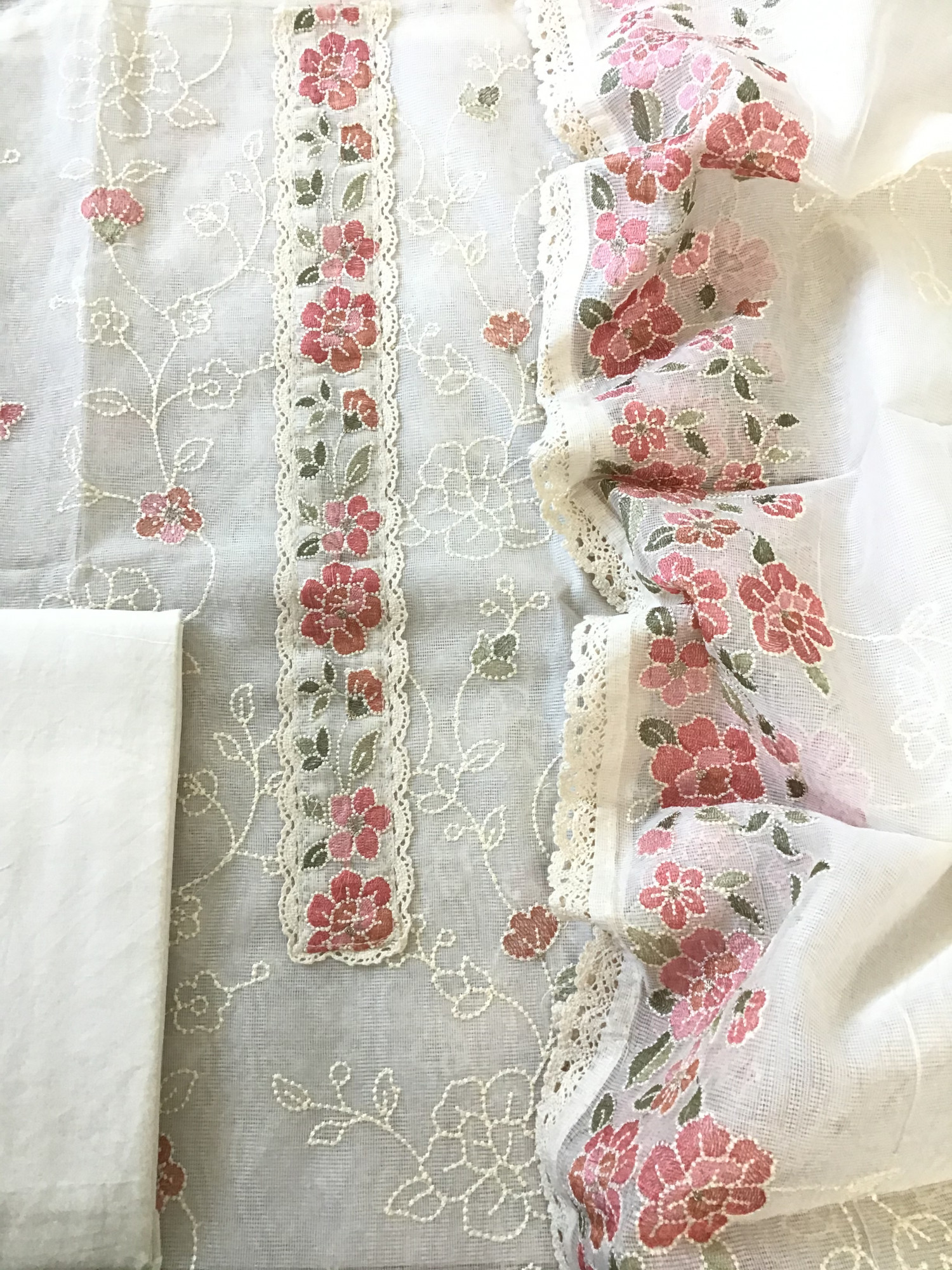 Soft Supernet Embroidered Suit - WhitePink