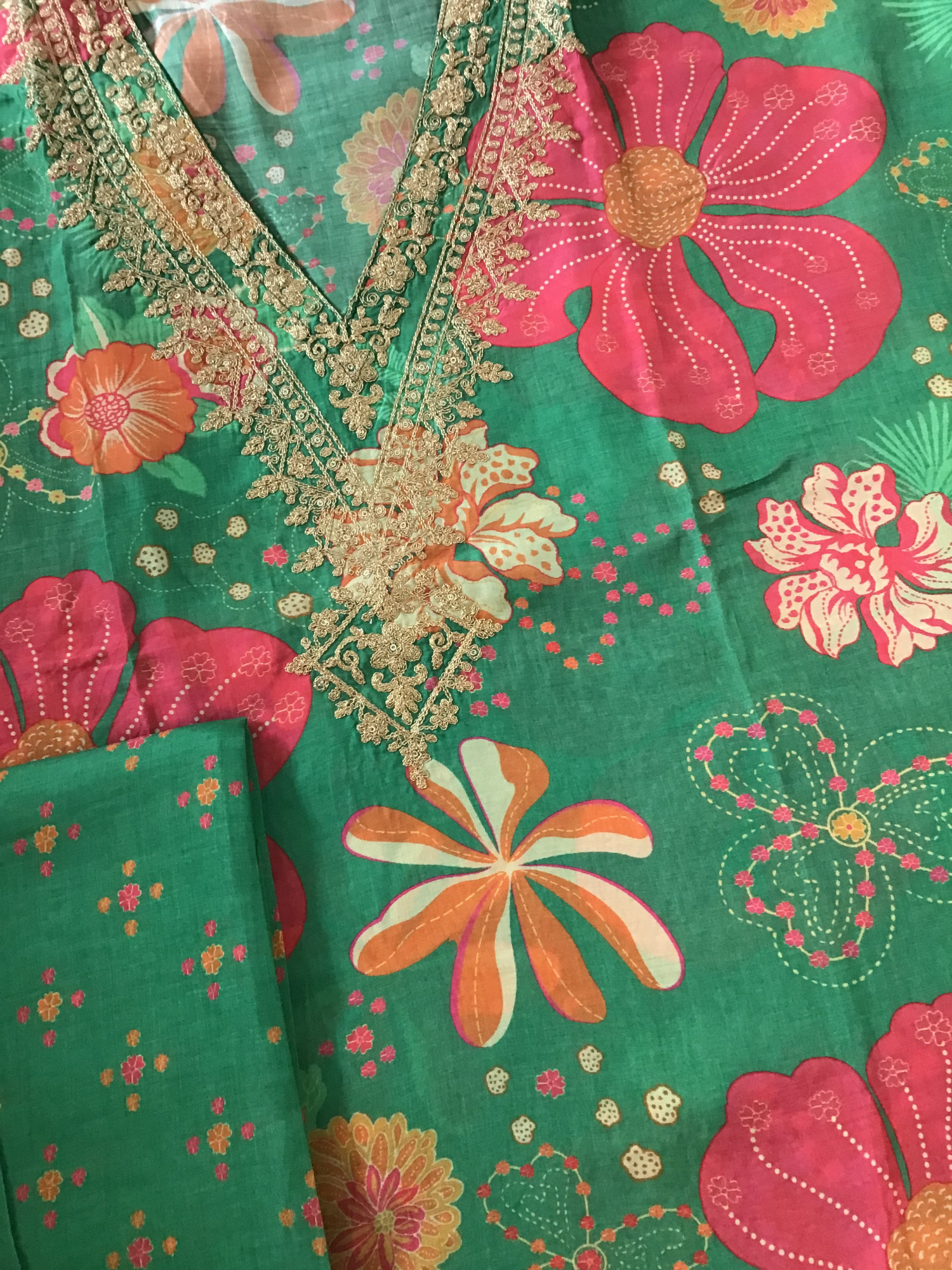 Pure Muslin Silk Printed Embroidered Suit - Green