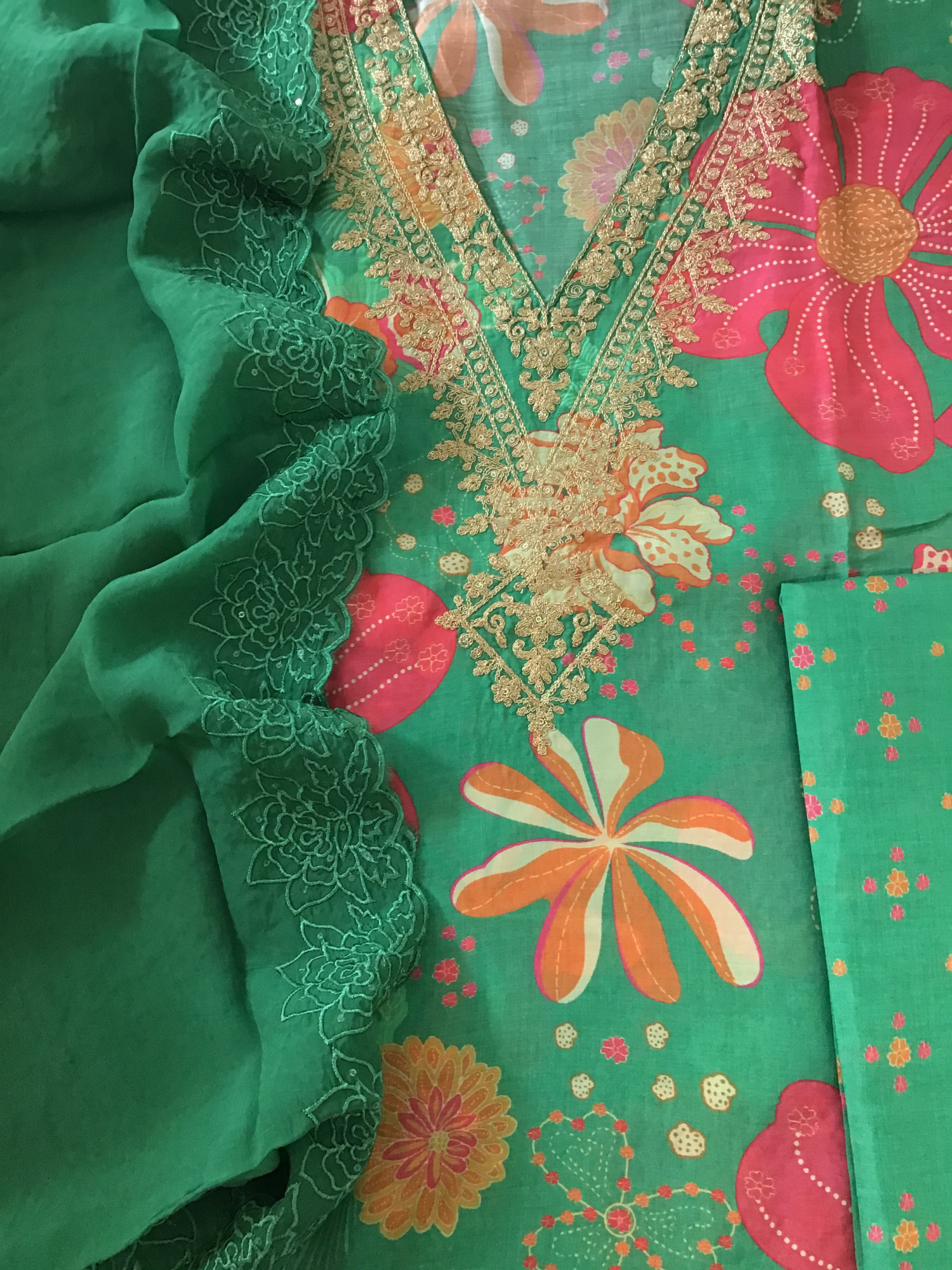Pure Muslin Silk Printed Embroidered Suit - Green