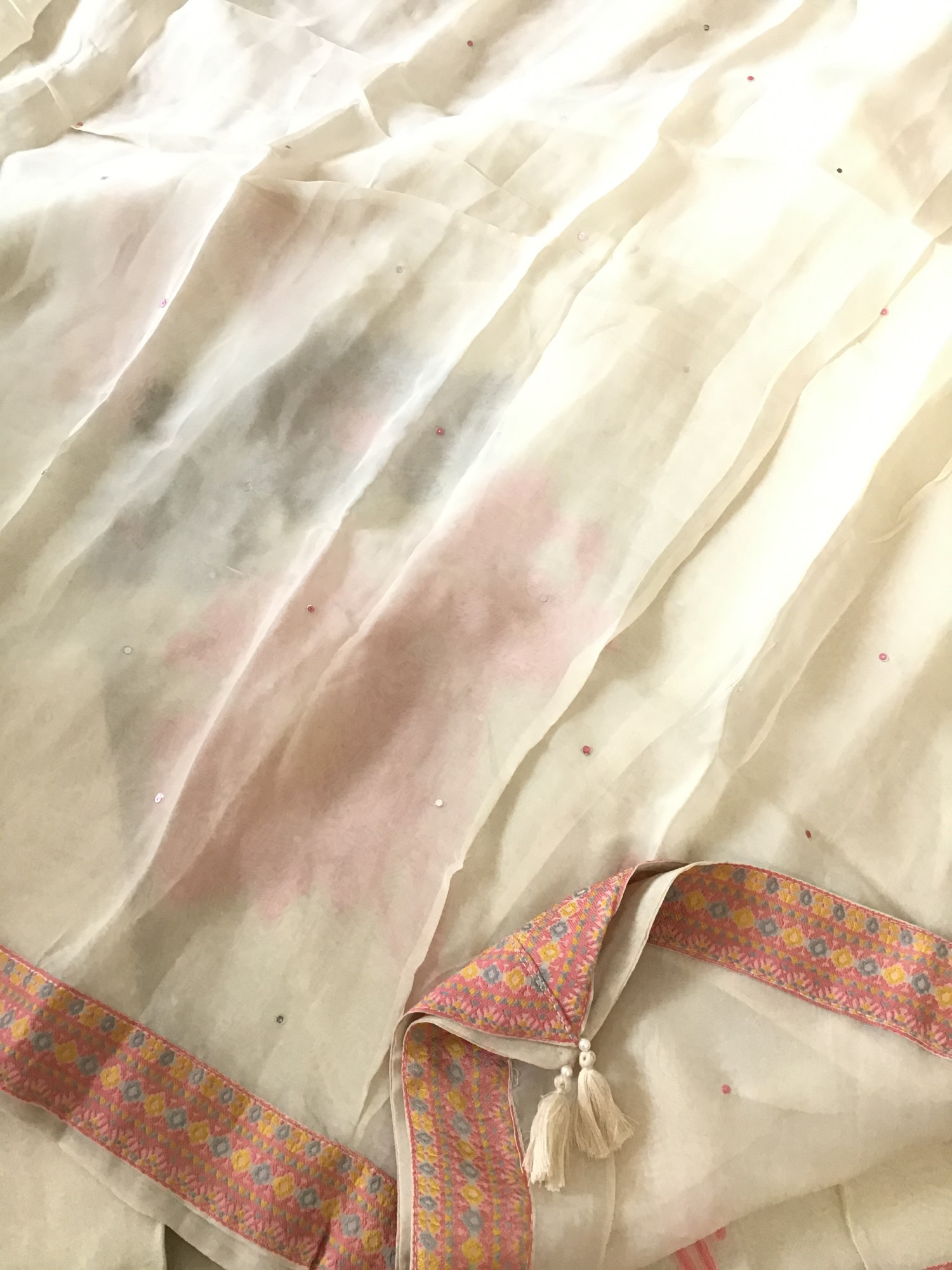 Soft Organza Jamdani Weaved Embroidered Suit - OffWhite