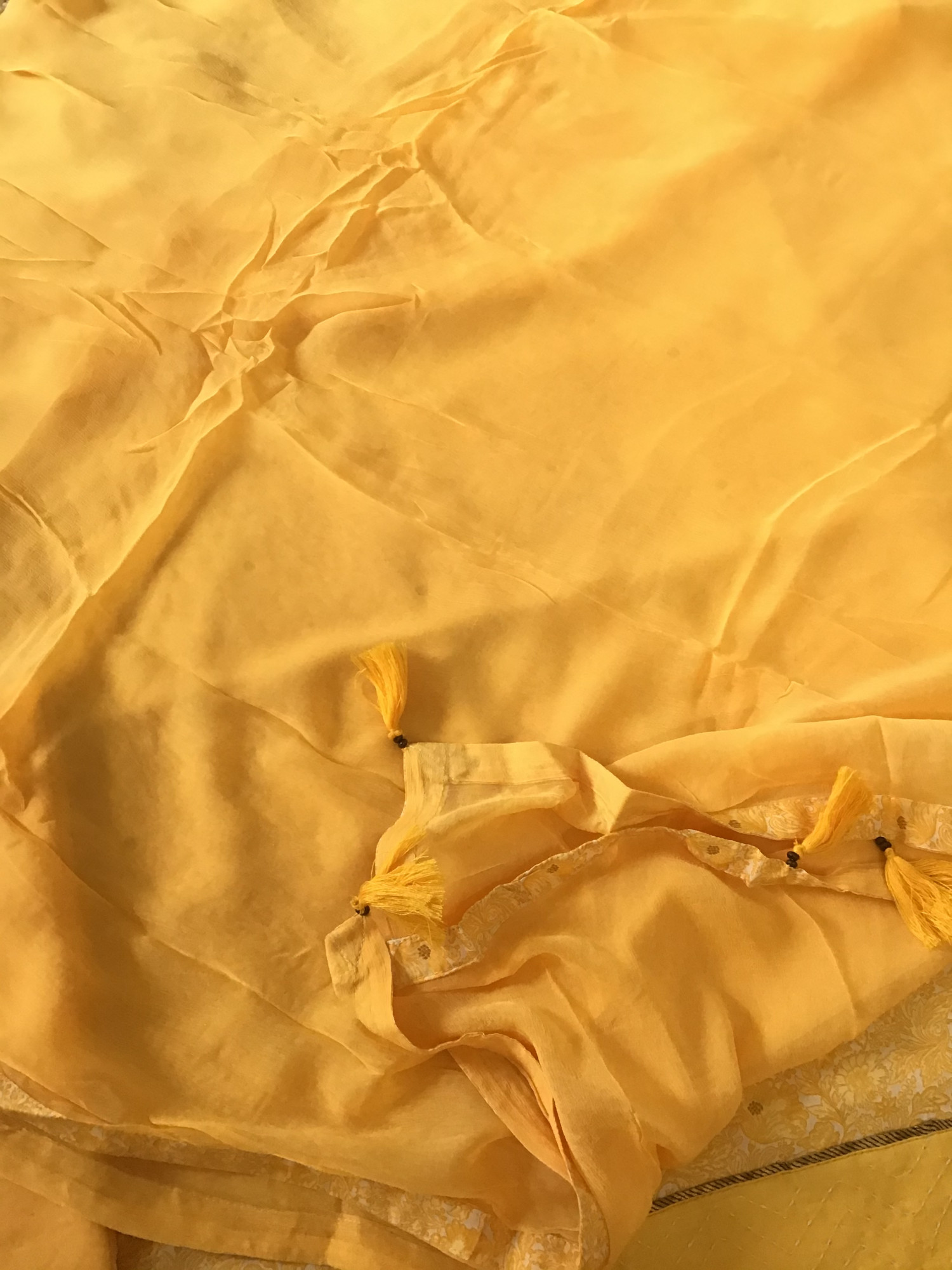 Soft Muslin Printed Suit - Yellow