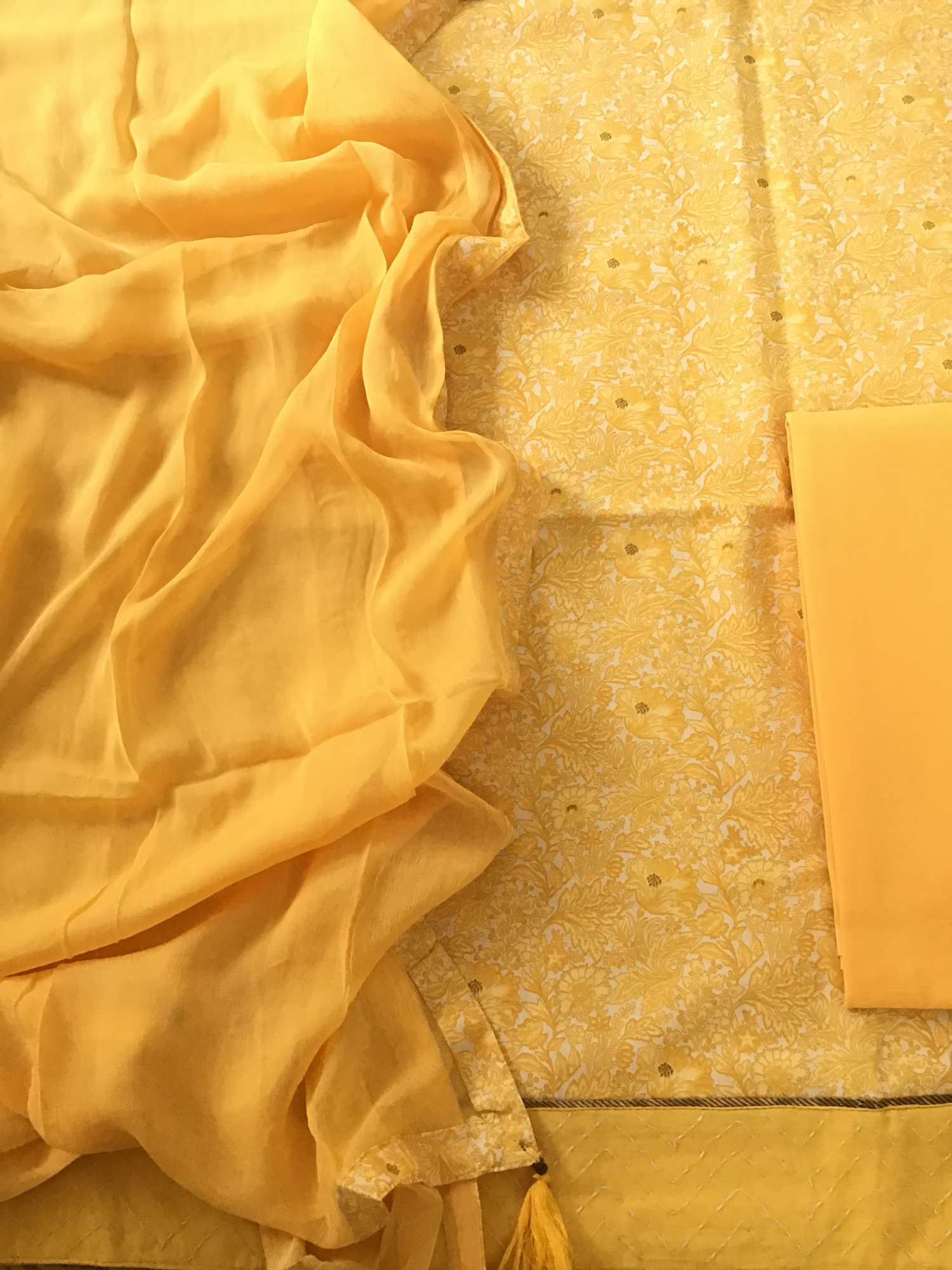 Soft Muslin Printed Suit - Yellow