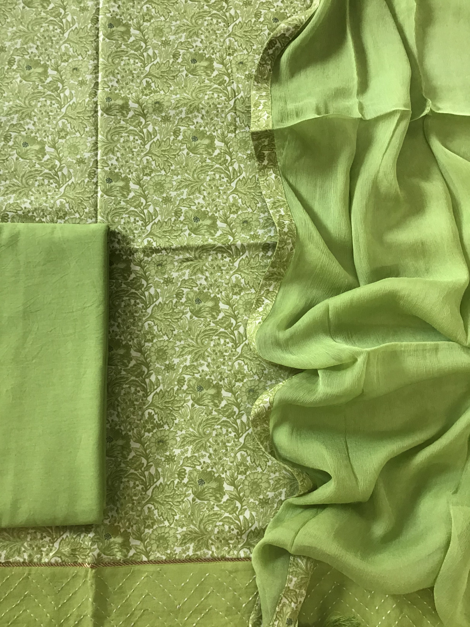 Soft Muslin Printed Suit - Green