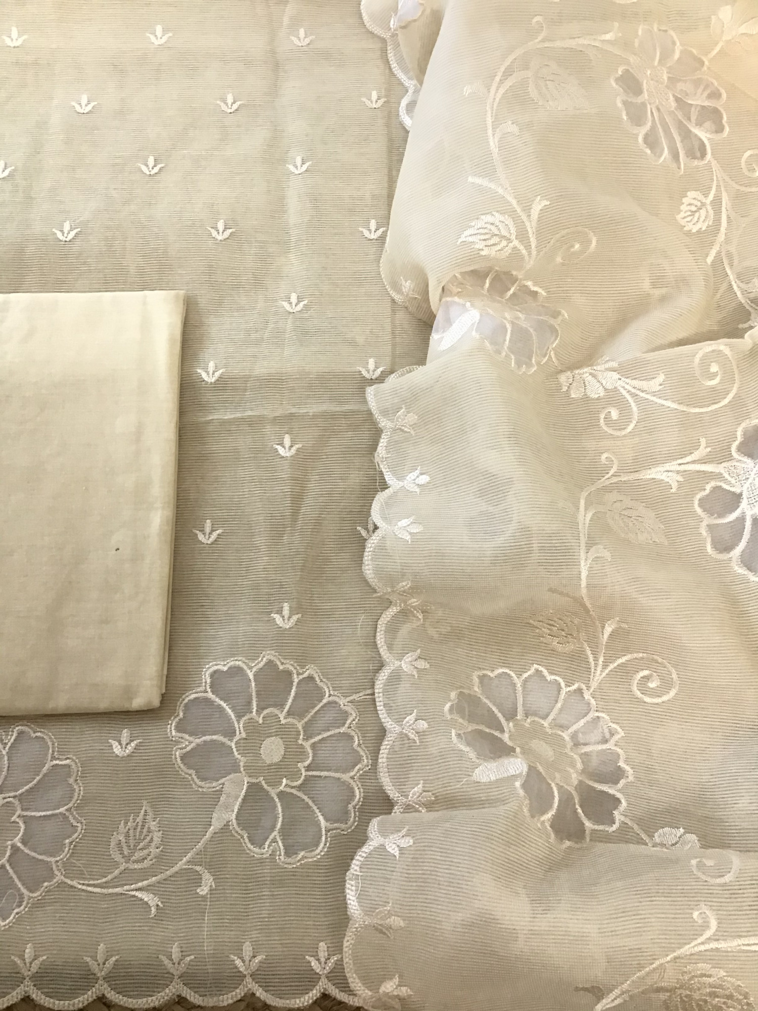 Soft Supernet Embroidered Suit - Beige