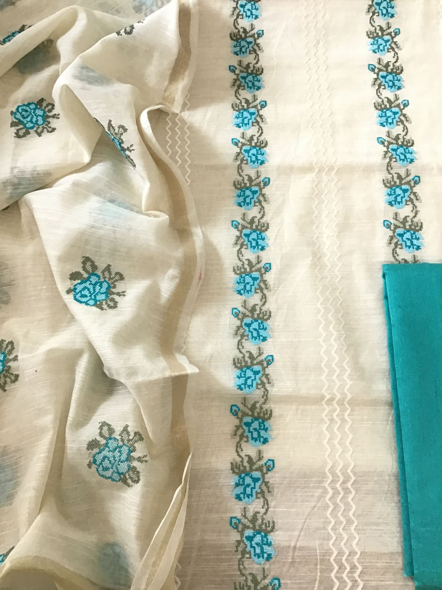 Soft Slub Silk Embroidered Suit - WhiteBlue