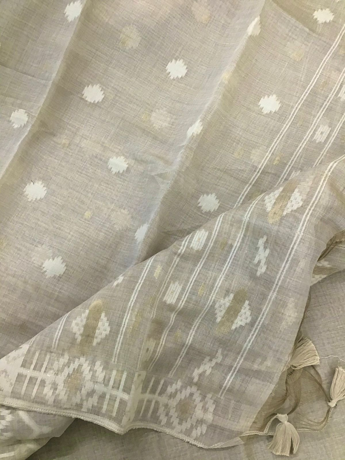 Soft Slub Chanderi Jamdani Weaved Embroidered Suit - Beige