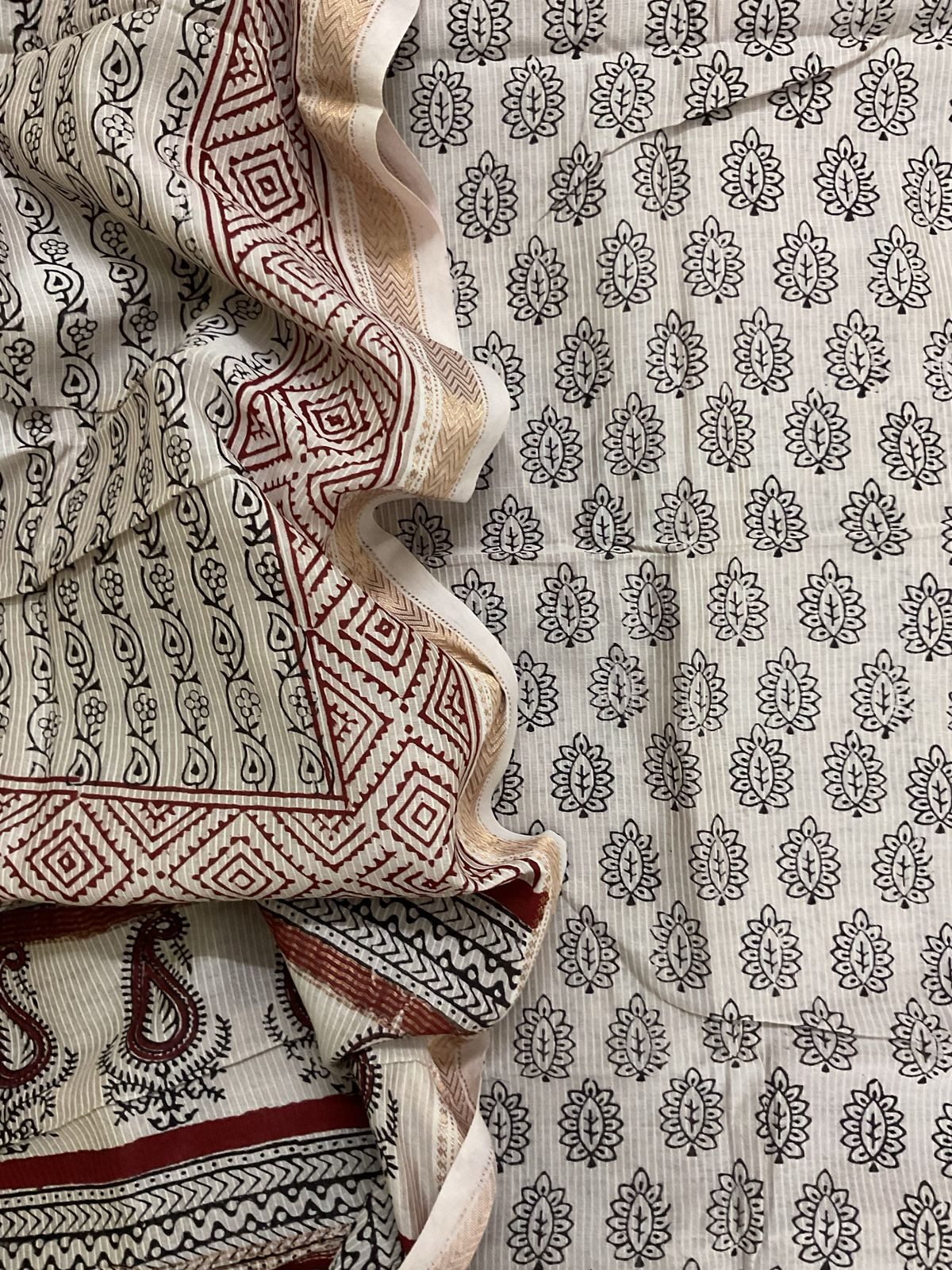Pure Maheshwari Self Weaved Bagh Printed Suit - Offwhite