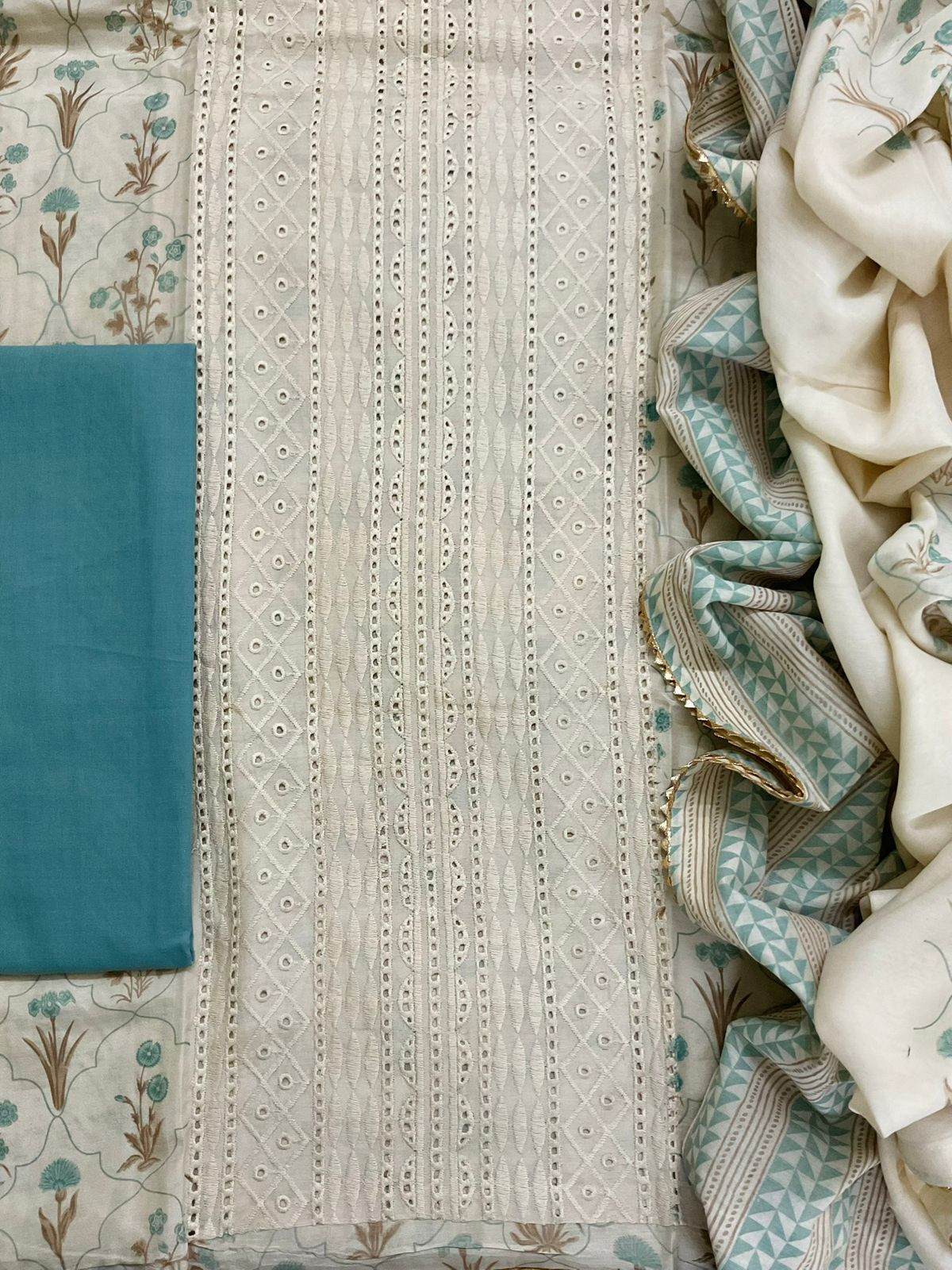 Pure Muslin Printed Embroidered Suit - Cream