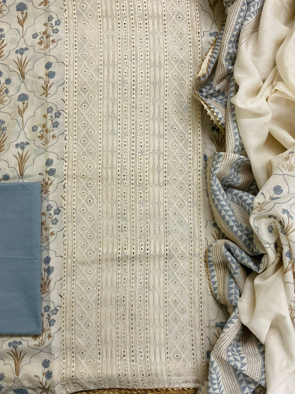 Pure Muslin Printed Embroidered Suit - Cream
