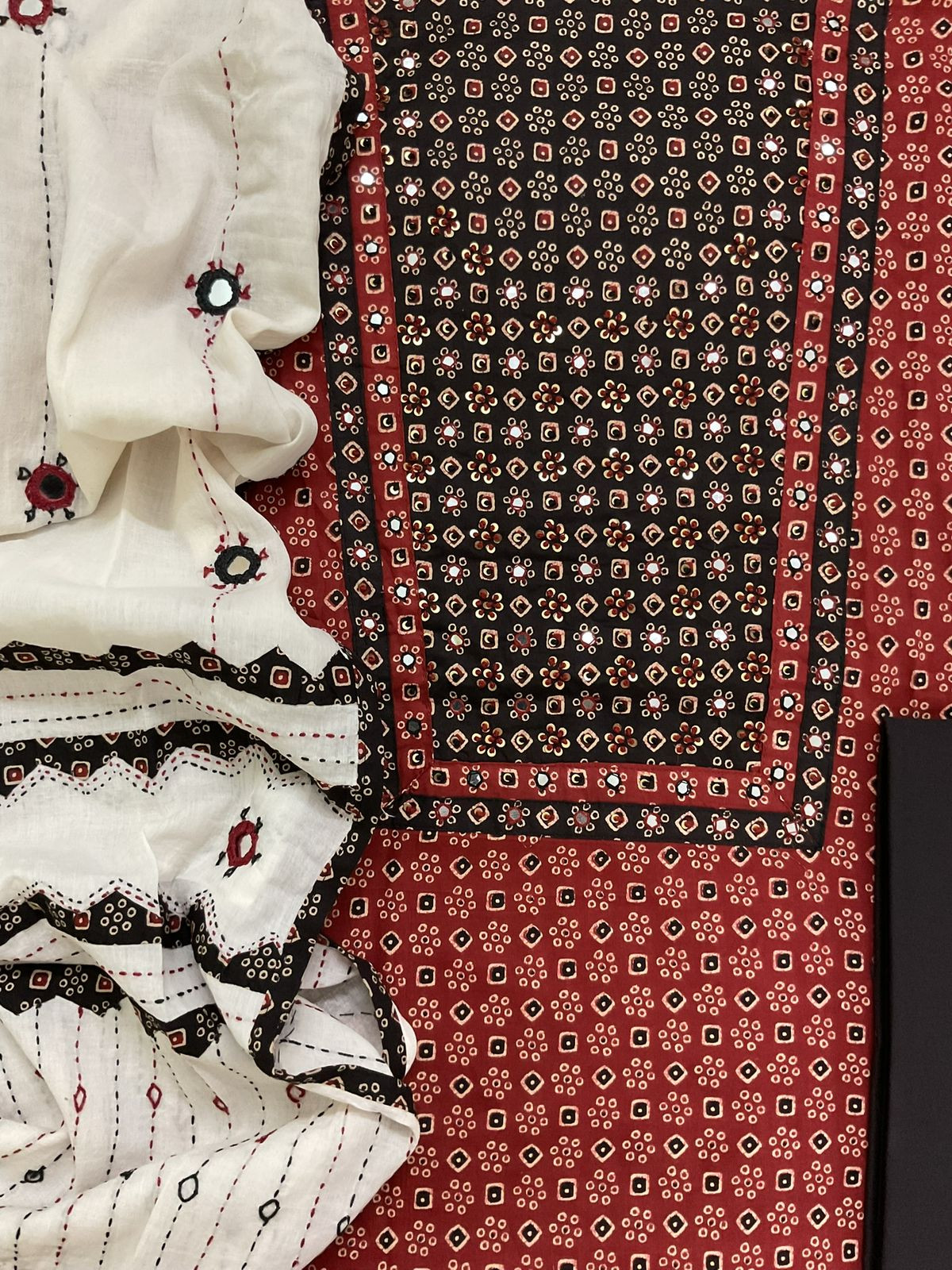 Pure Cotton Printed Embroidered Suit - Maroon