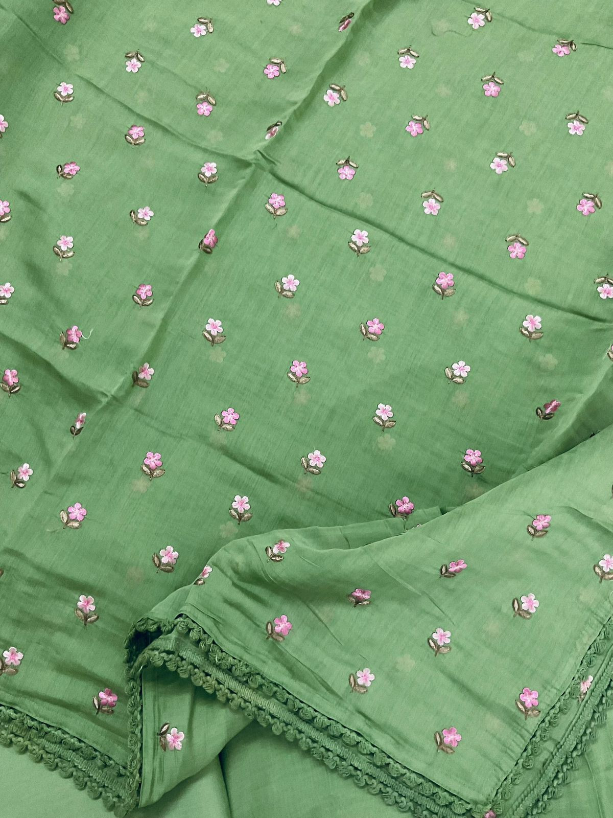 Pure Muslin Embroidered Suit - Green