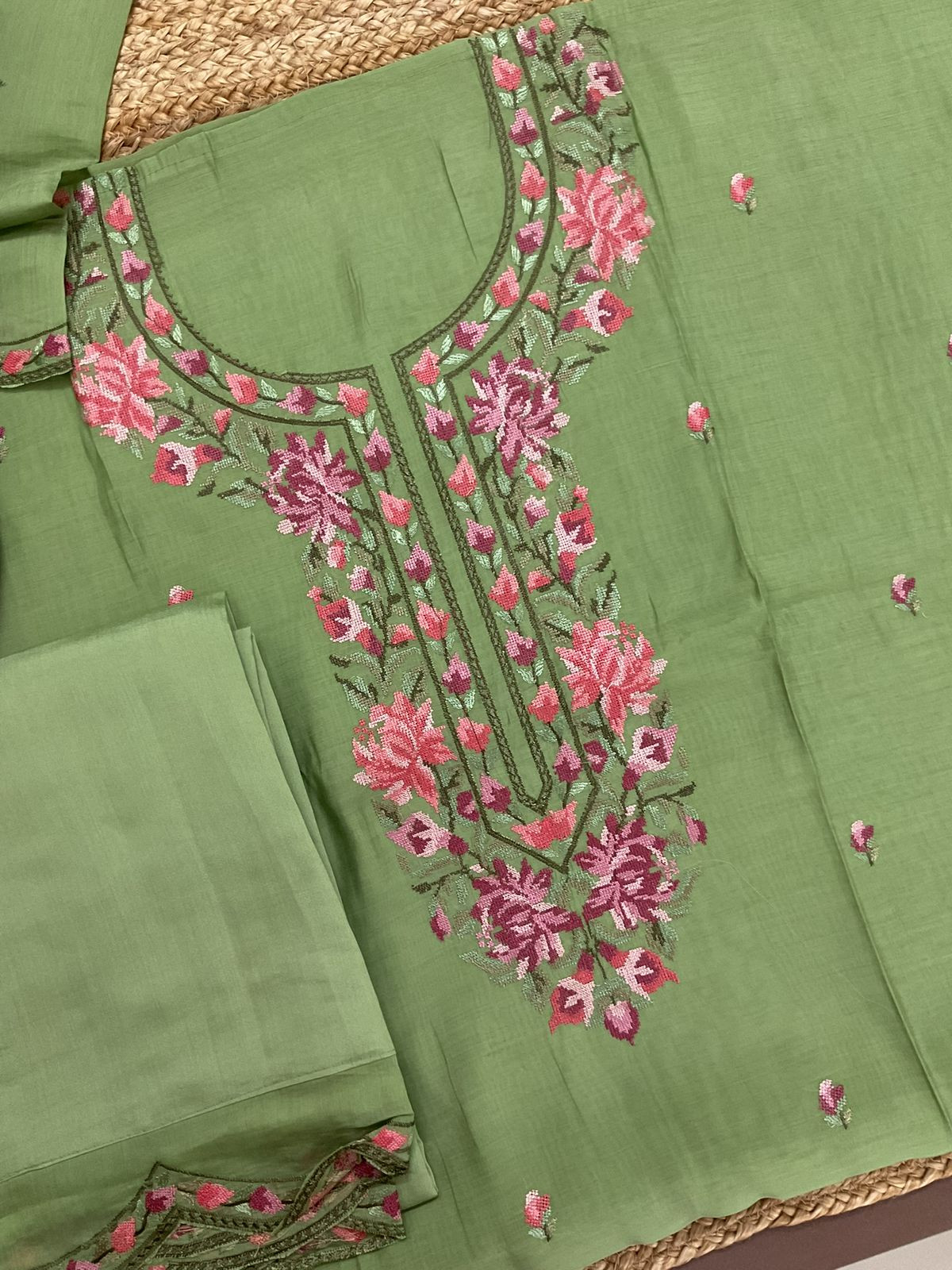Pure Muslin Embroidered Suit - Green
