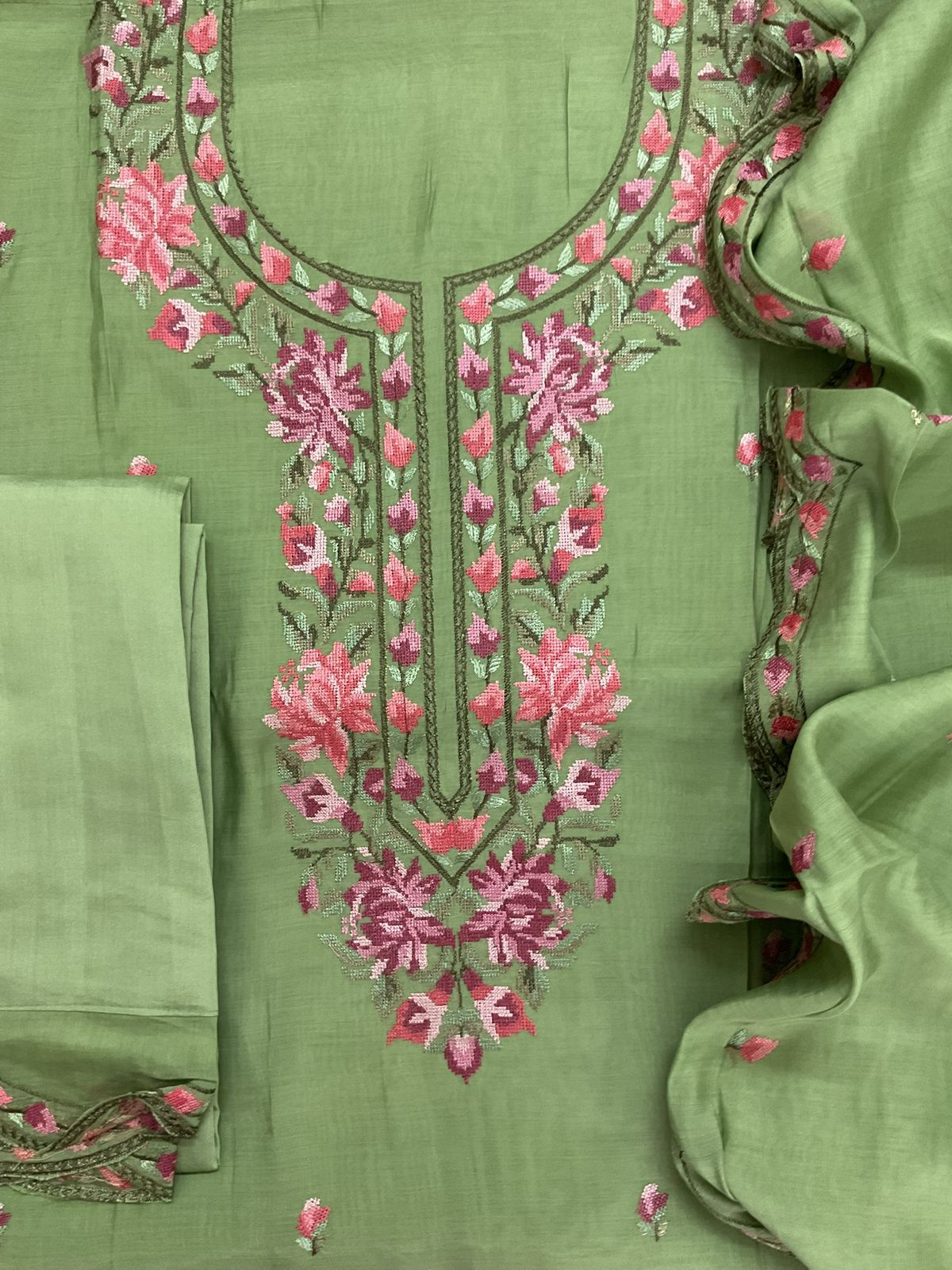 Pure Muslin Embroidered Suit - Green