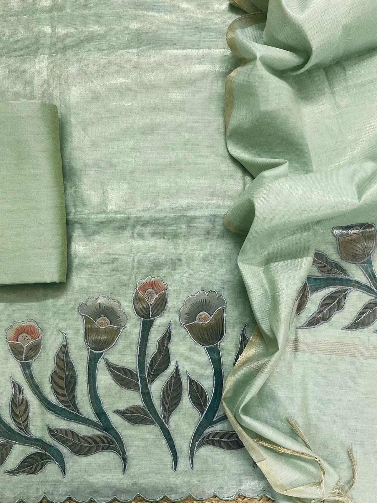 Soft Tissue Slub Cotton Embroidered Suit - Green