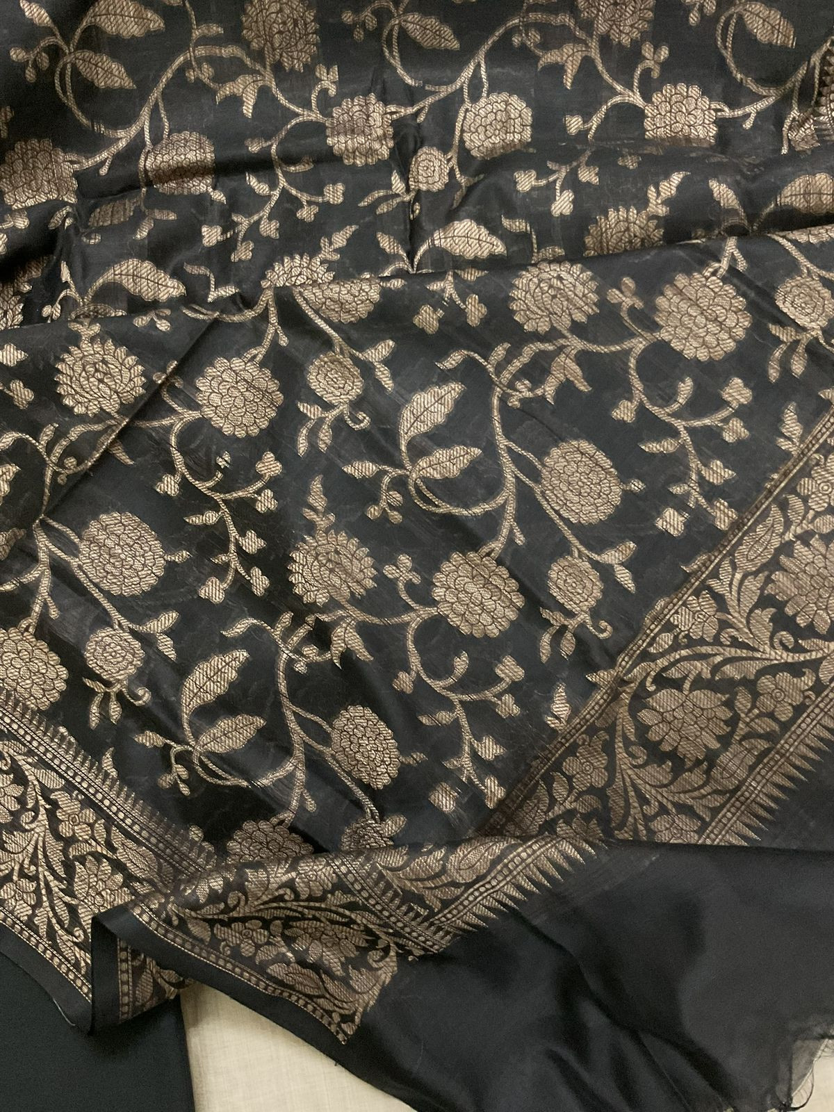 Soft Slub Chanderi Jamdani Weaved Embroidered Suit - Cream