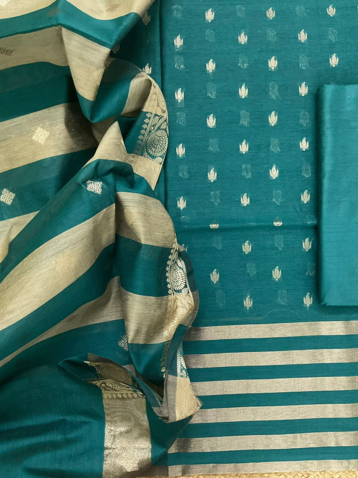 Soft Maheshwari Self Weaved Suit - Peacock Green