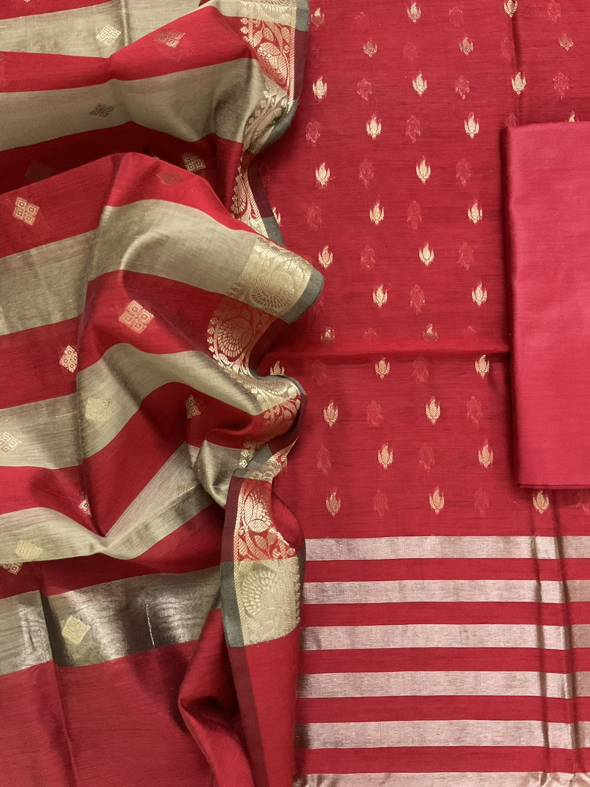 Soft Maheshwari Self Weaved Suit - Red