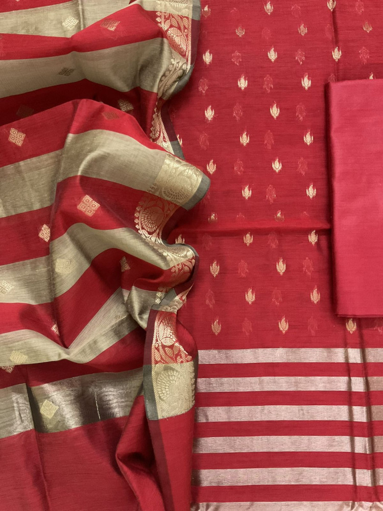 Image of Soft Maheshwari Self Weaved Suit - Red