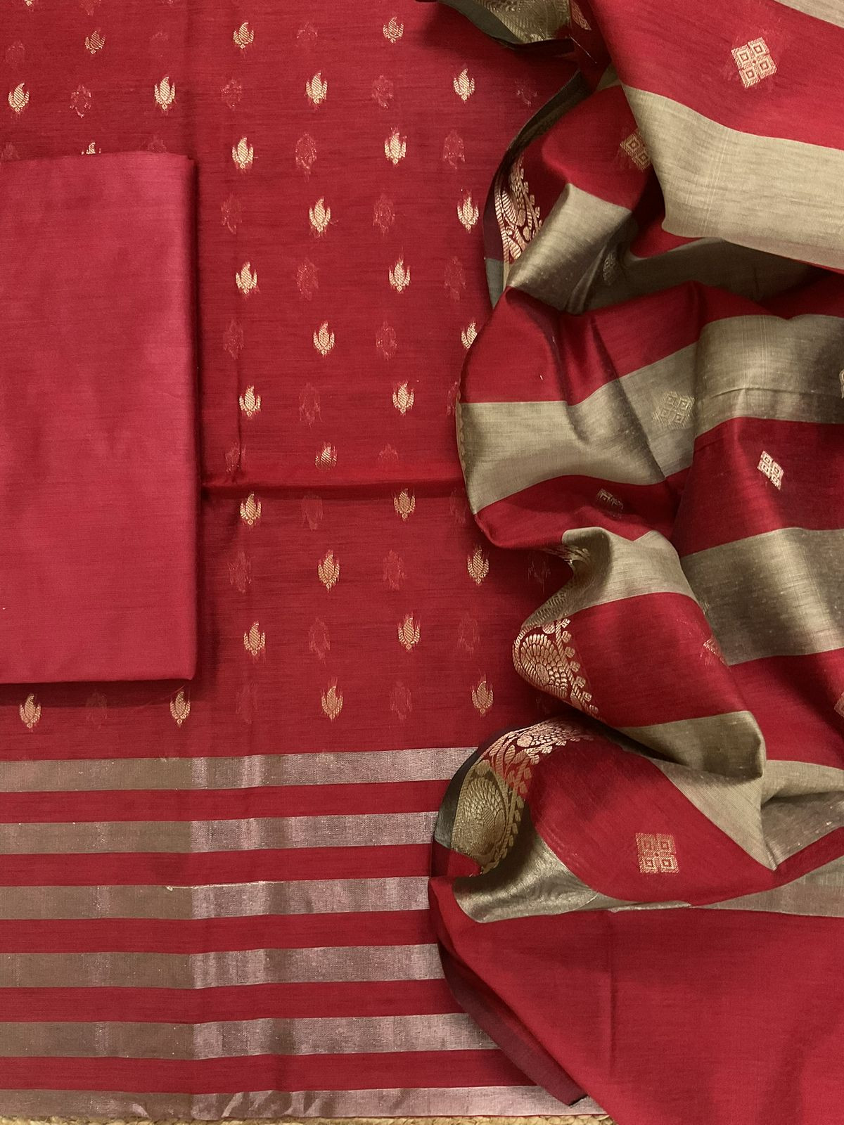 Soft Maheshwari Self Weaved Suit - Red