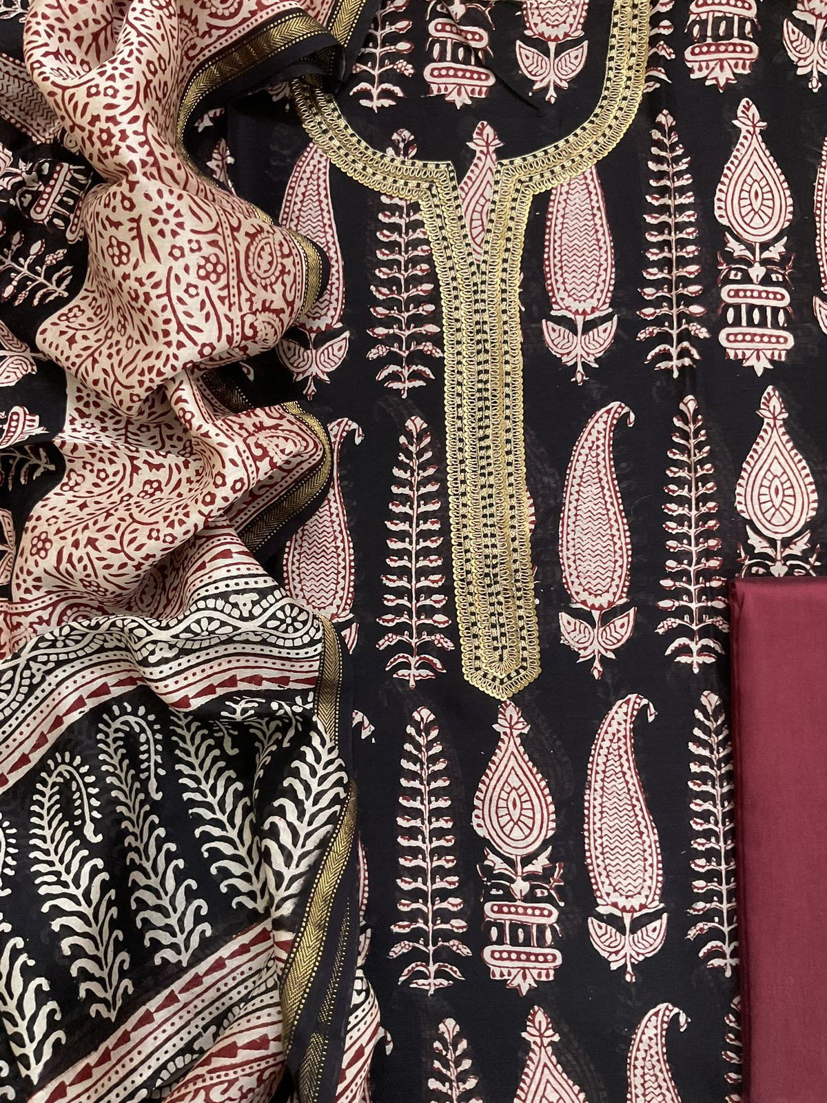 Pure Maheshwari Silk Bagh Printed Embroidered Suit - Black