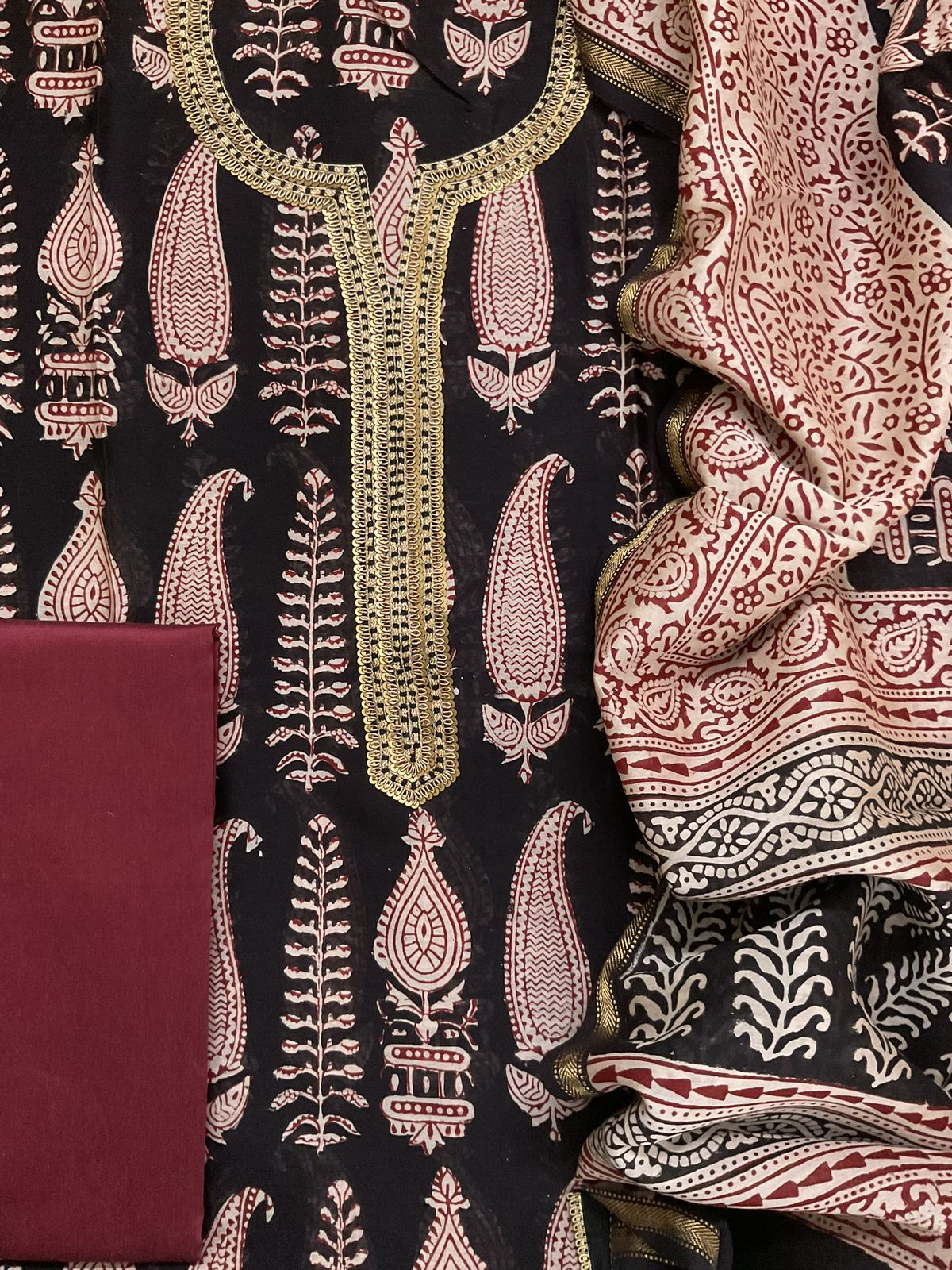 Pure Maheshwari Silk Bagh Printed Embroidered Suit - Black