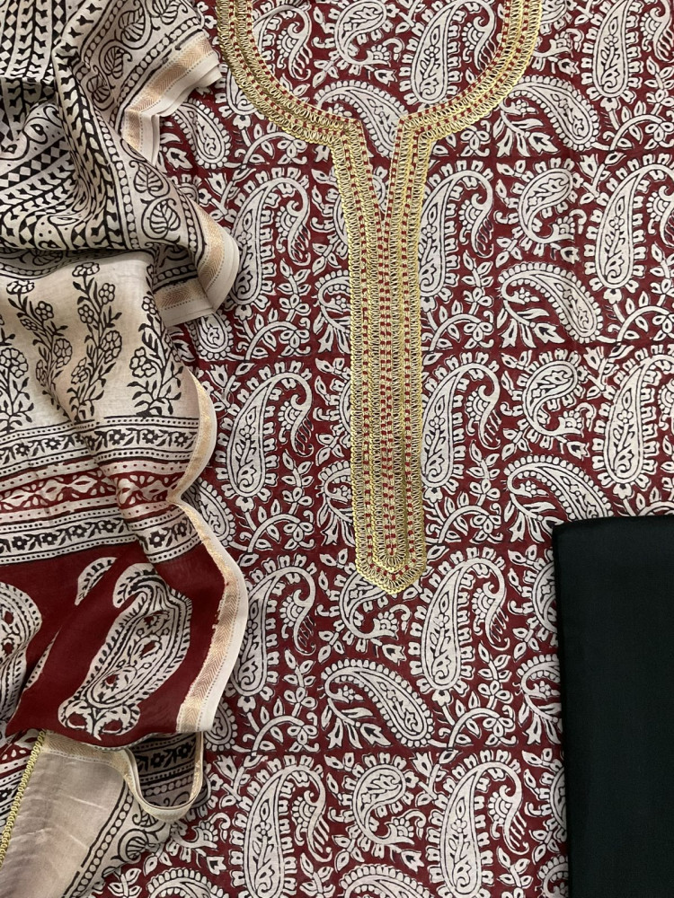 Image of Pure Maheshwari Silk Bagh Printed Embroidered Suit - Maroon