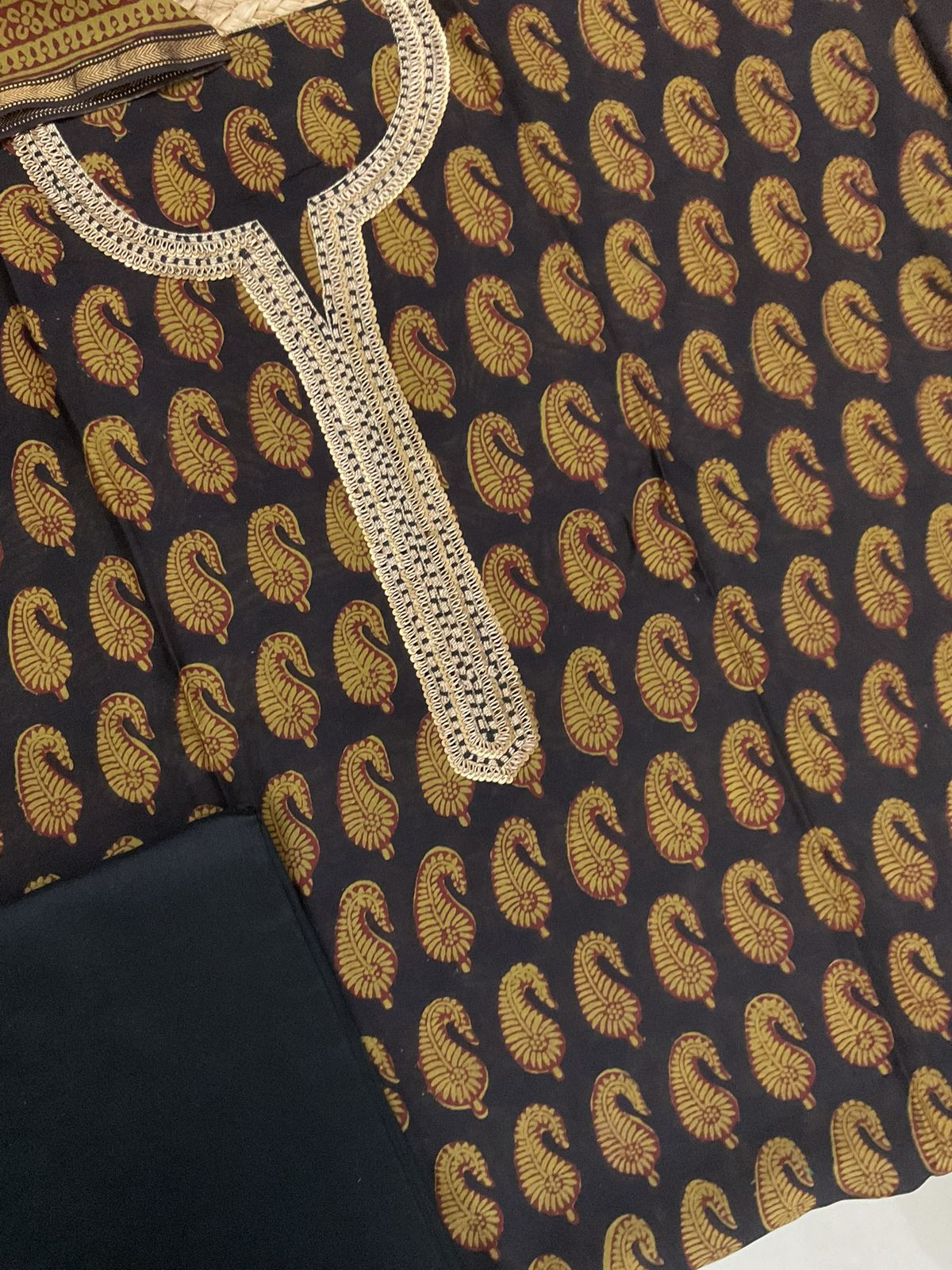 Pure Maheshwari Silk Bagh Printed Embroidered Suit - Black