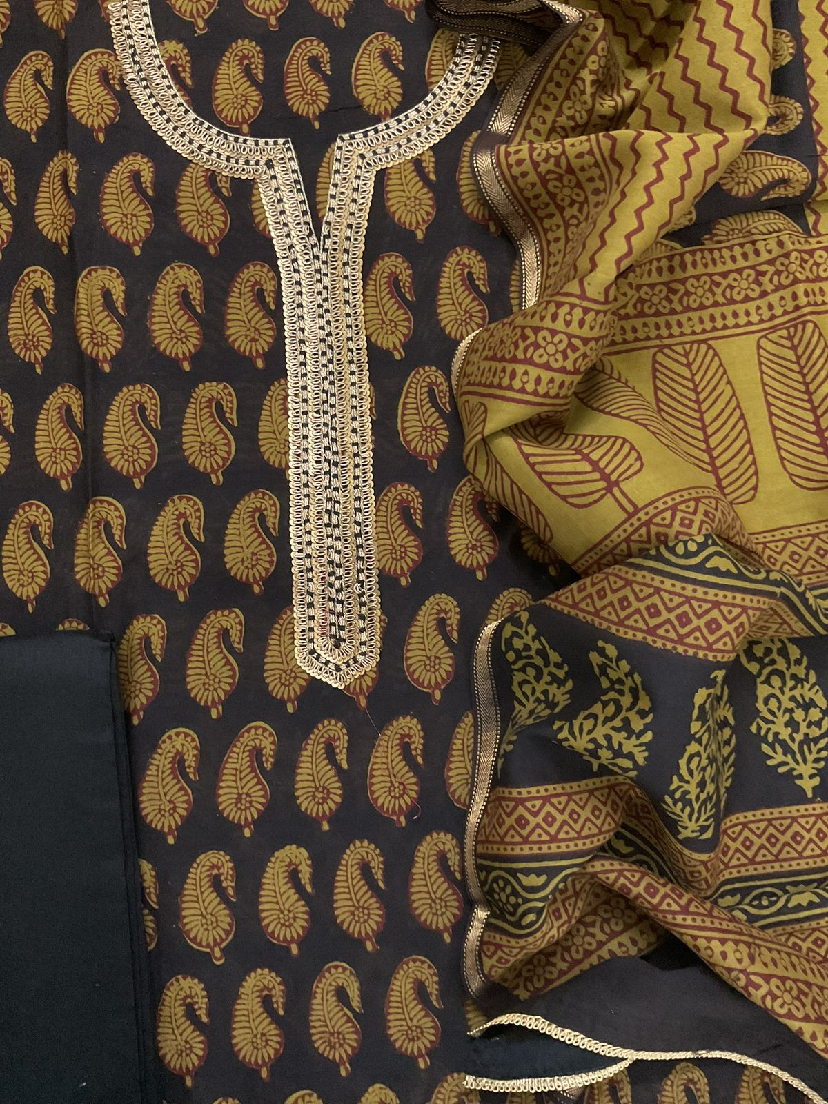 Pure Maheshwari Silk Bagh Printed Embroidered Suit - Black