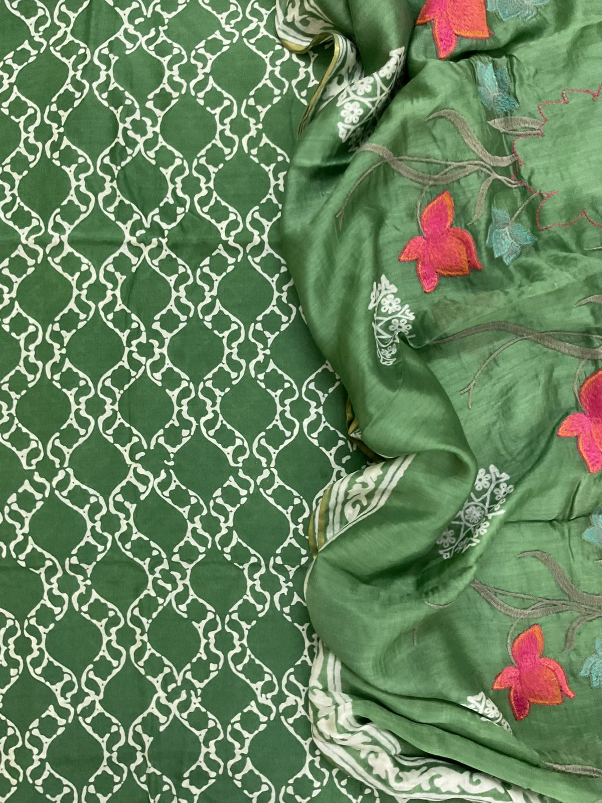 Pure Muslin Printed Embroidered Suit - Green