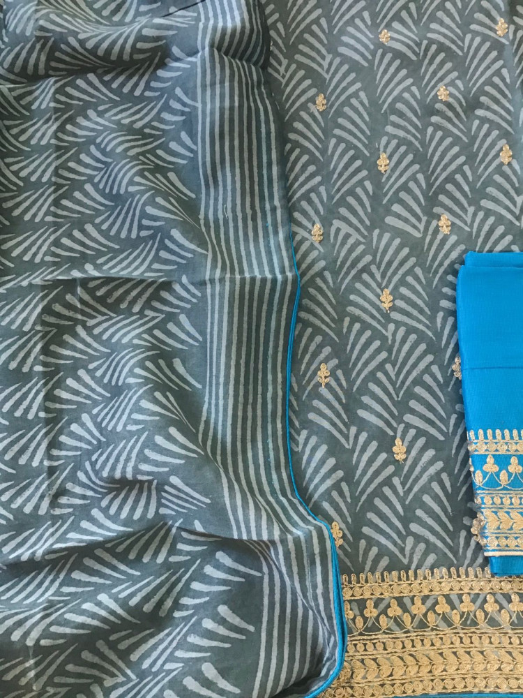 Image of Pure Maheshwari Silk Printed Embroidered Suit - Grey