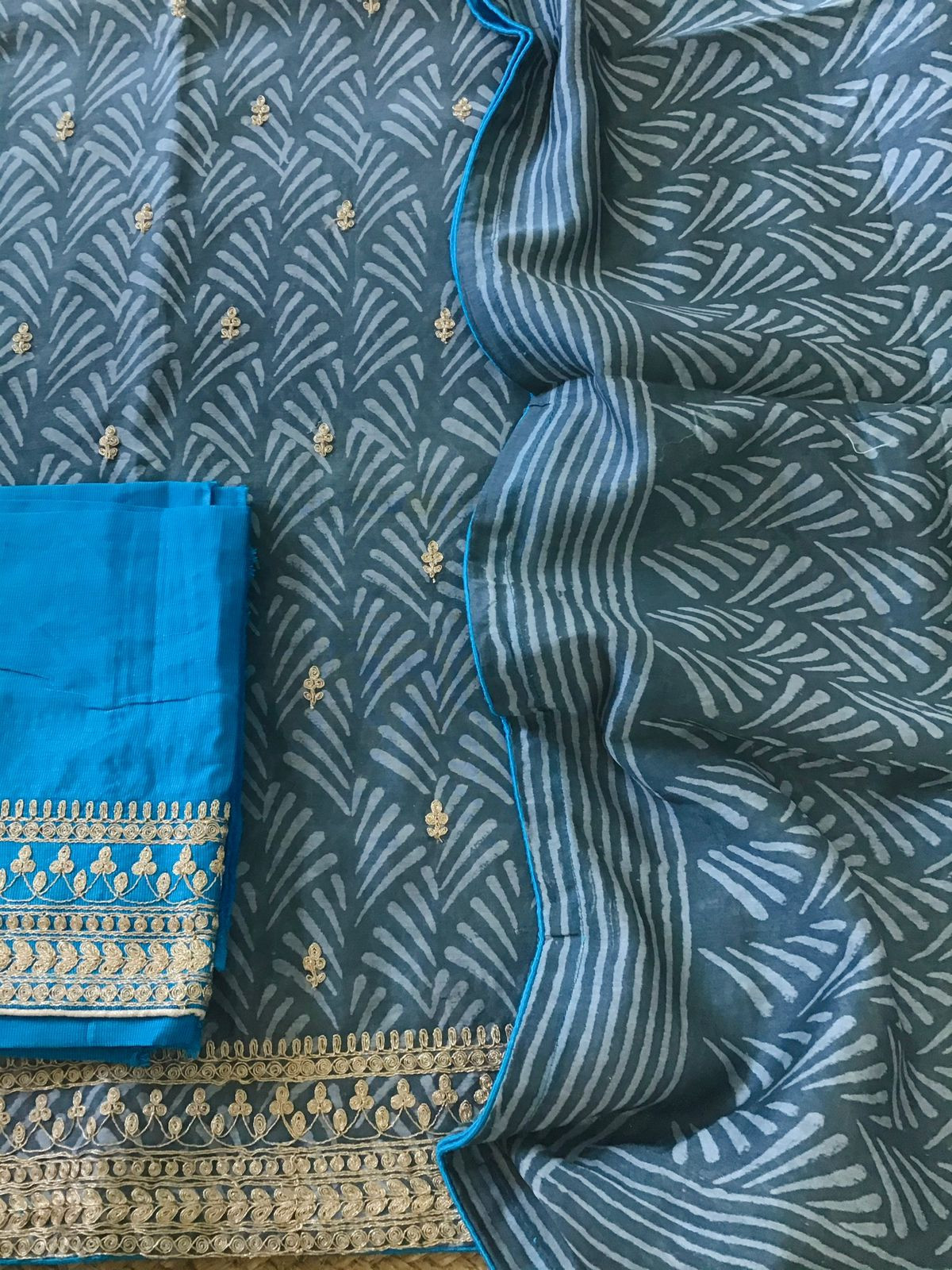 Pure Maheshwari Silk Printed Embroidered Suit - Grey