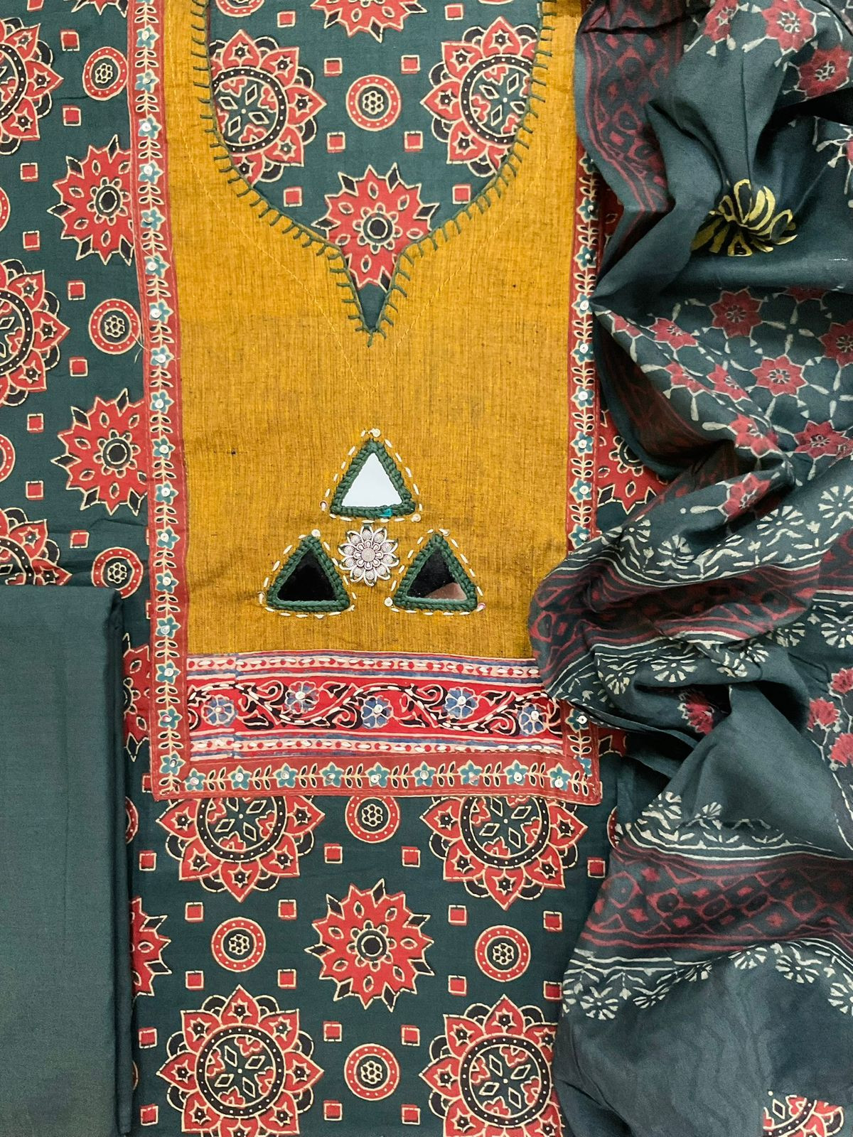 Pure Cotton Printed Embroidered Suit - Green