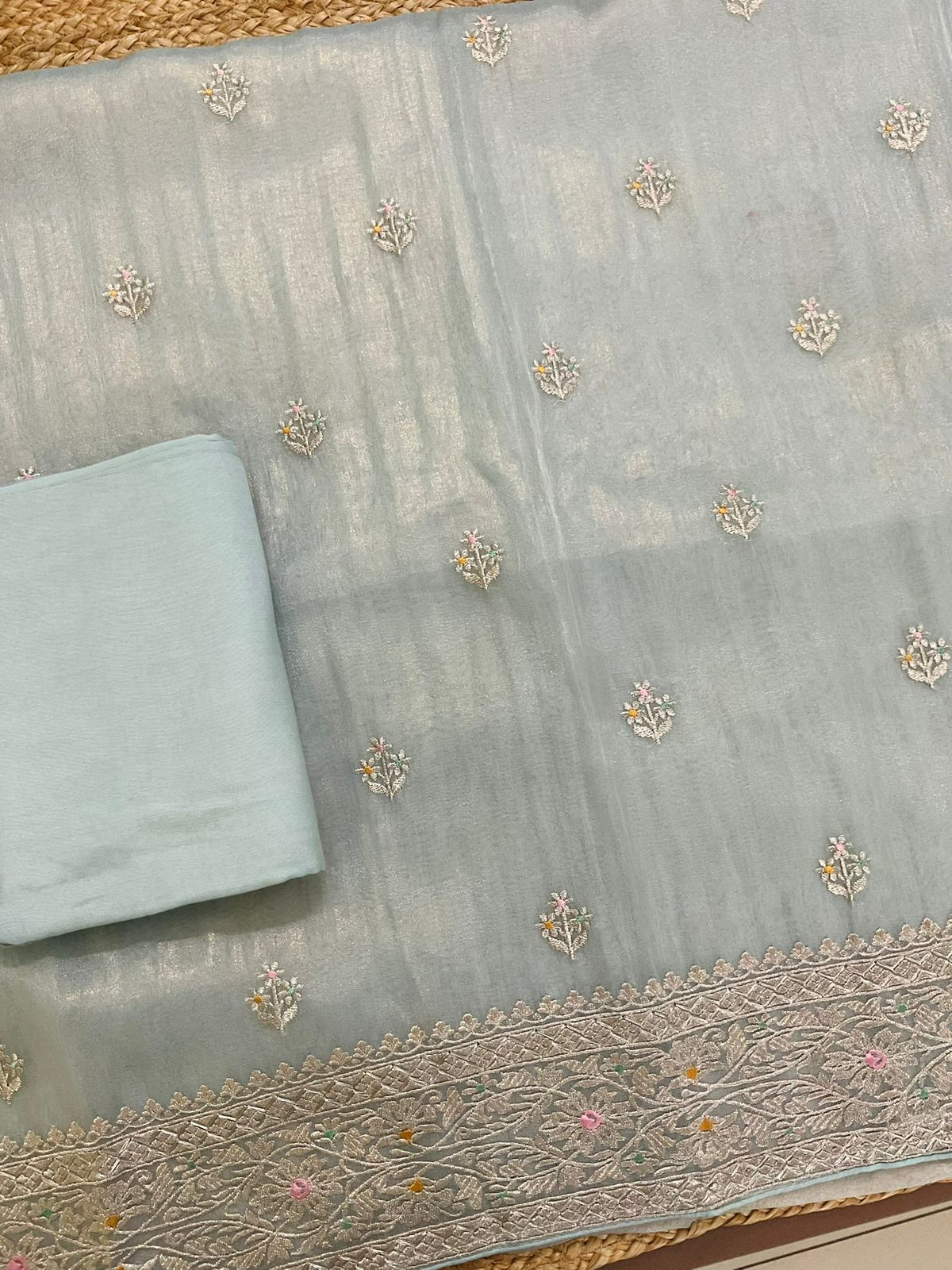 Soft Crushed Tissue Embroidered Suit - Blue