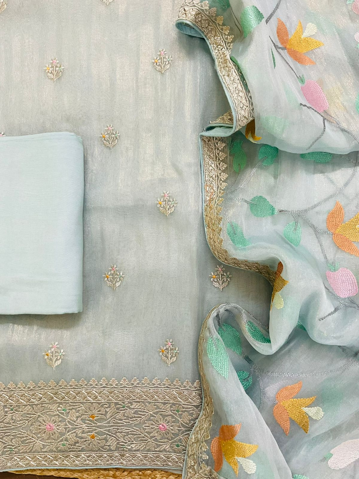 Soft Crushed Tissue Embroidered Suit - Blue