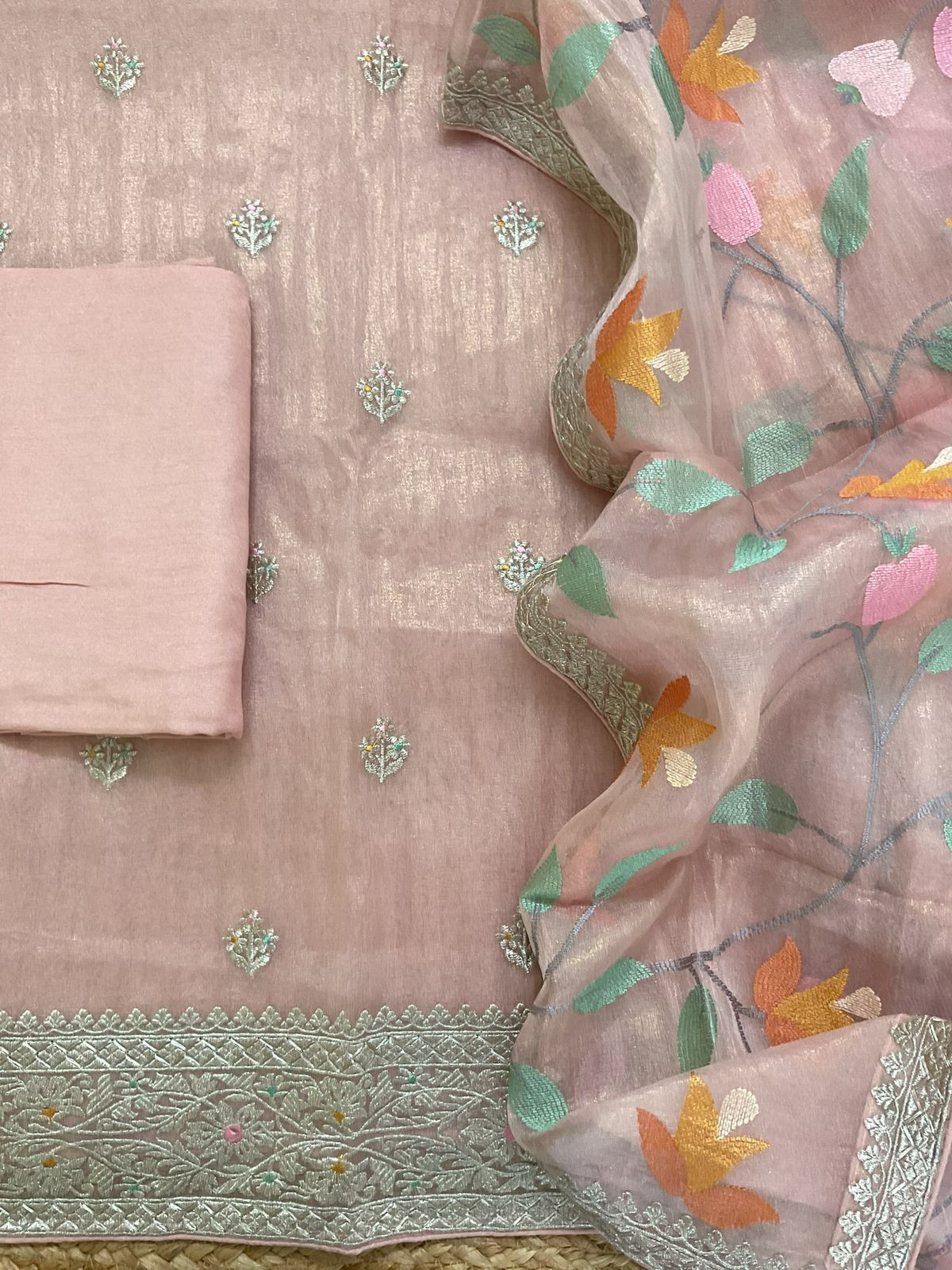 Soft Crushed Tissue Embroidered Suit - Peach