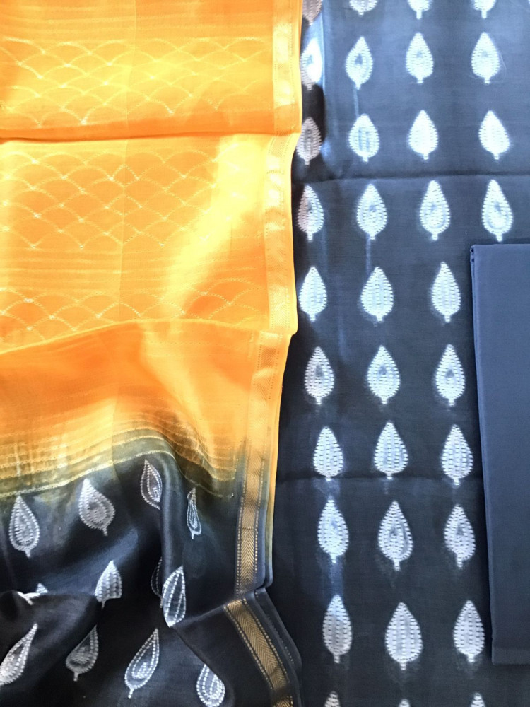 Image of Pure Maheshwari Silk Printed Suit - Grey