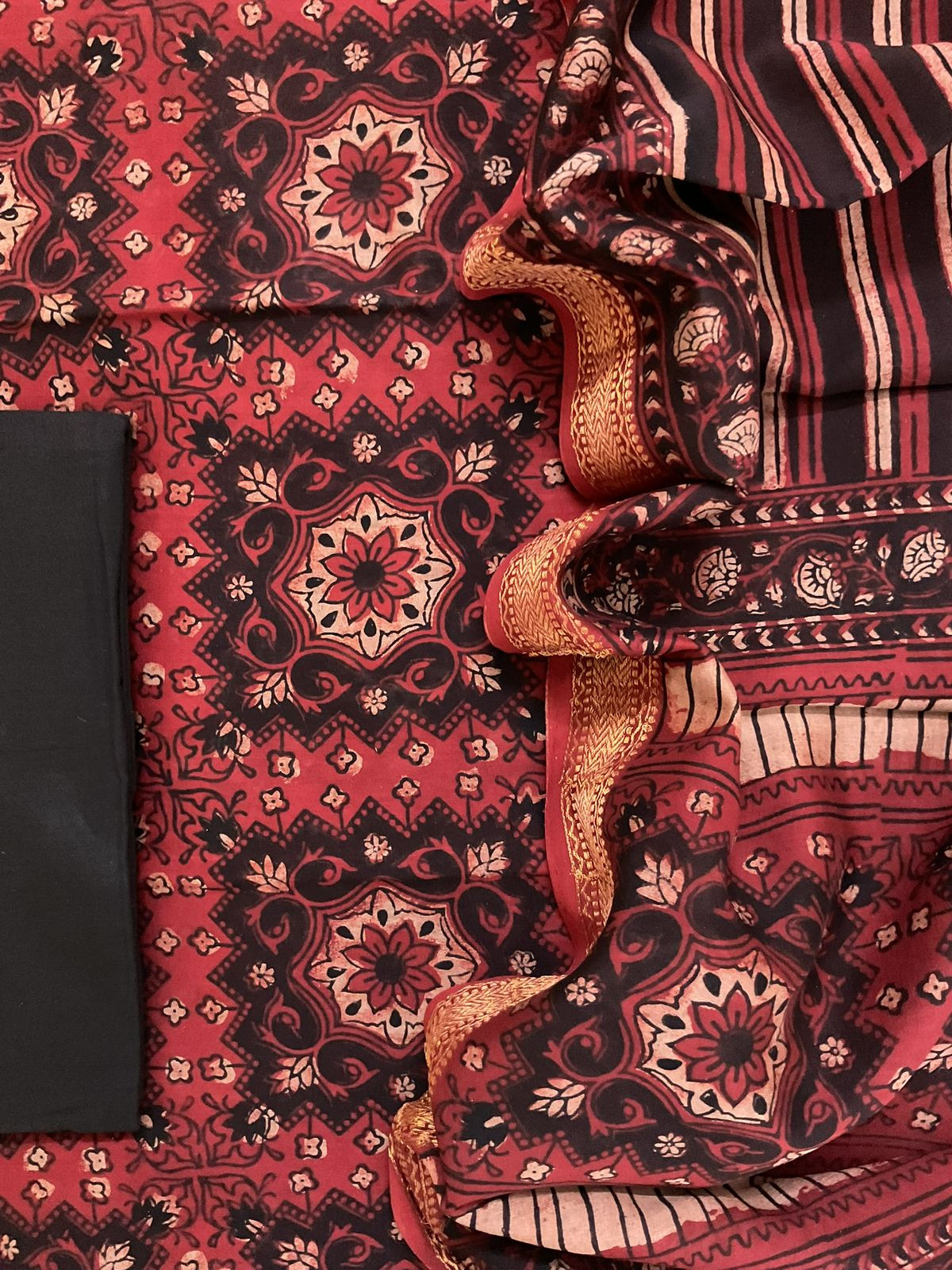 Pure Maheshwari Block Printed Suit - Red