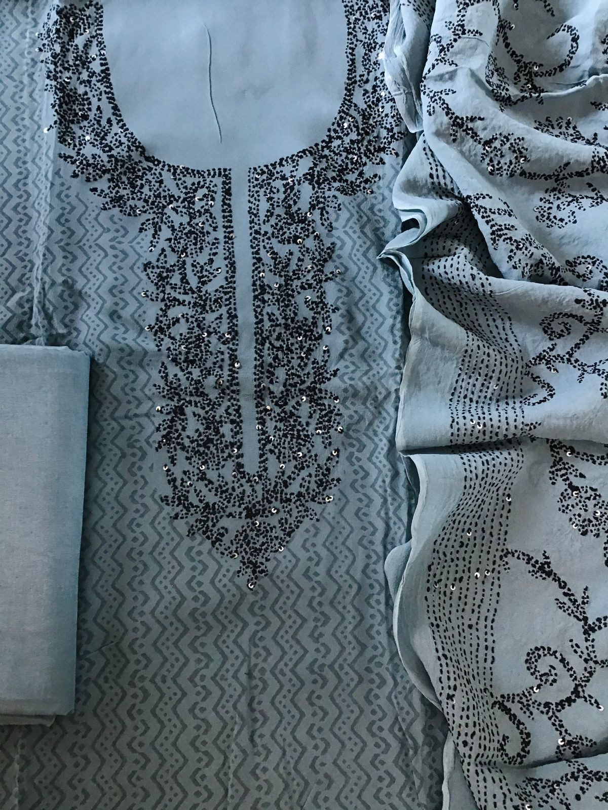 Pure Georgette Printed Embroidered Suit - Grey