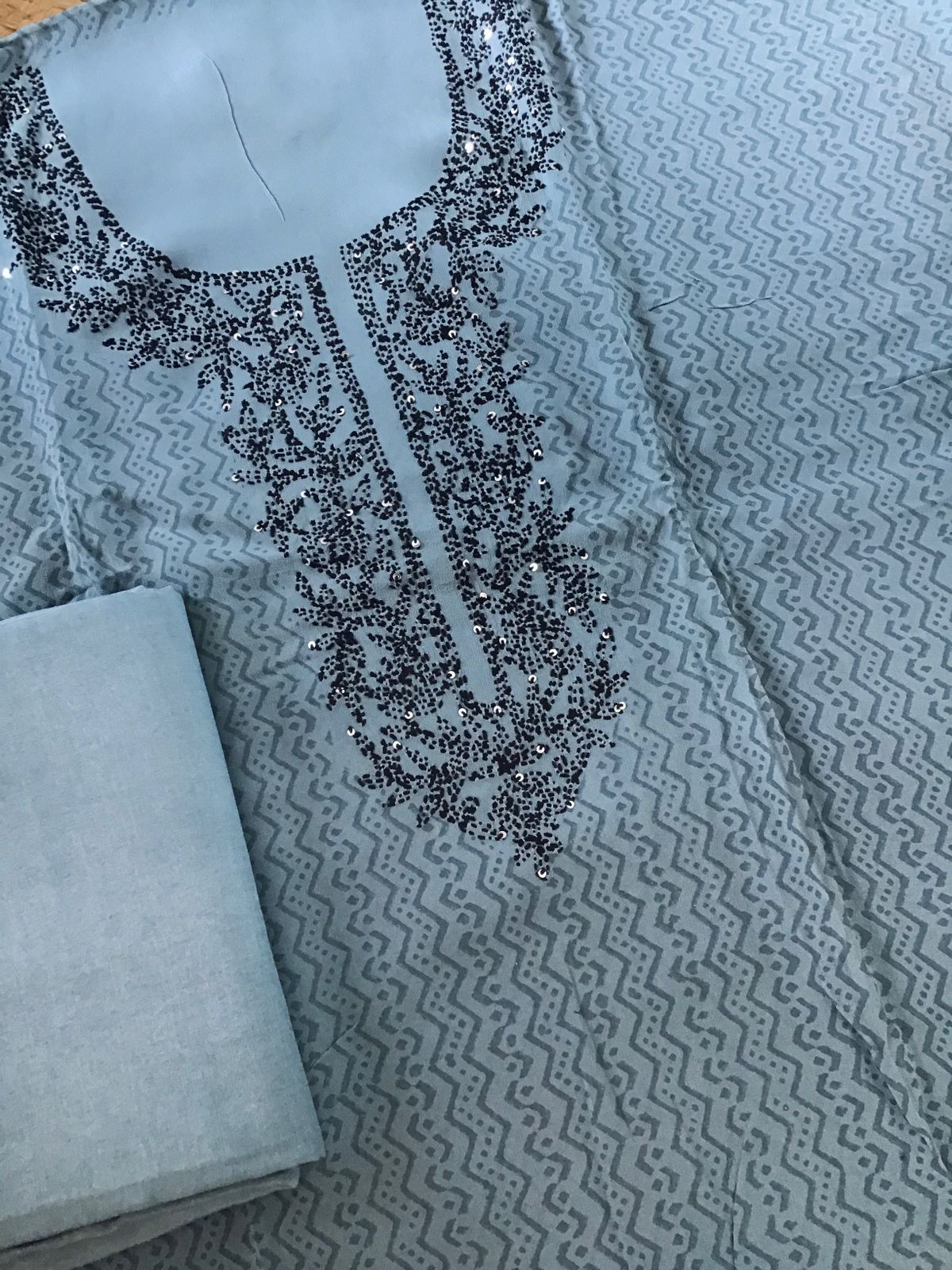 Pure Georgette Printed Embroidered Suit - Grey