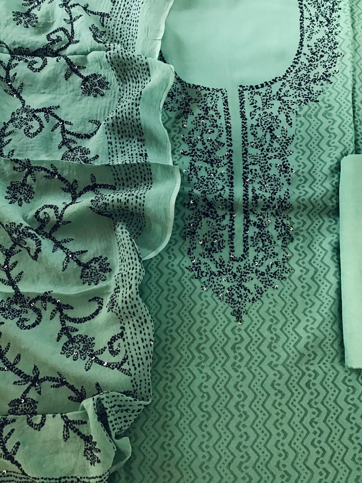 Pure Georgette Printed Embroidered Suit - Green