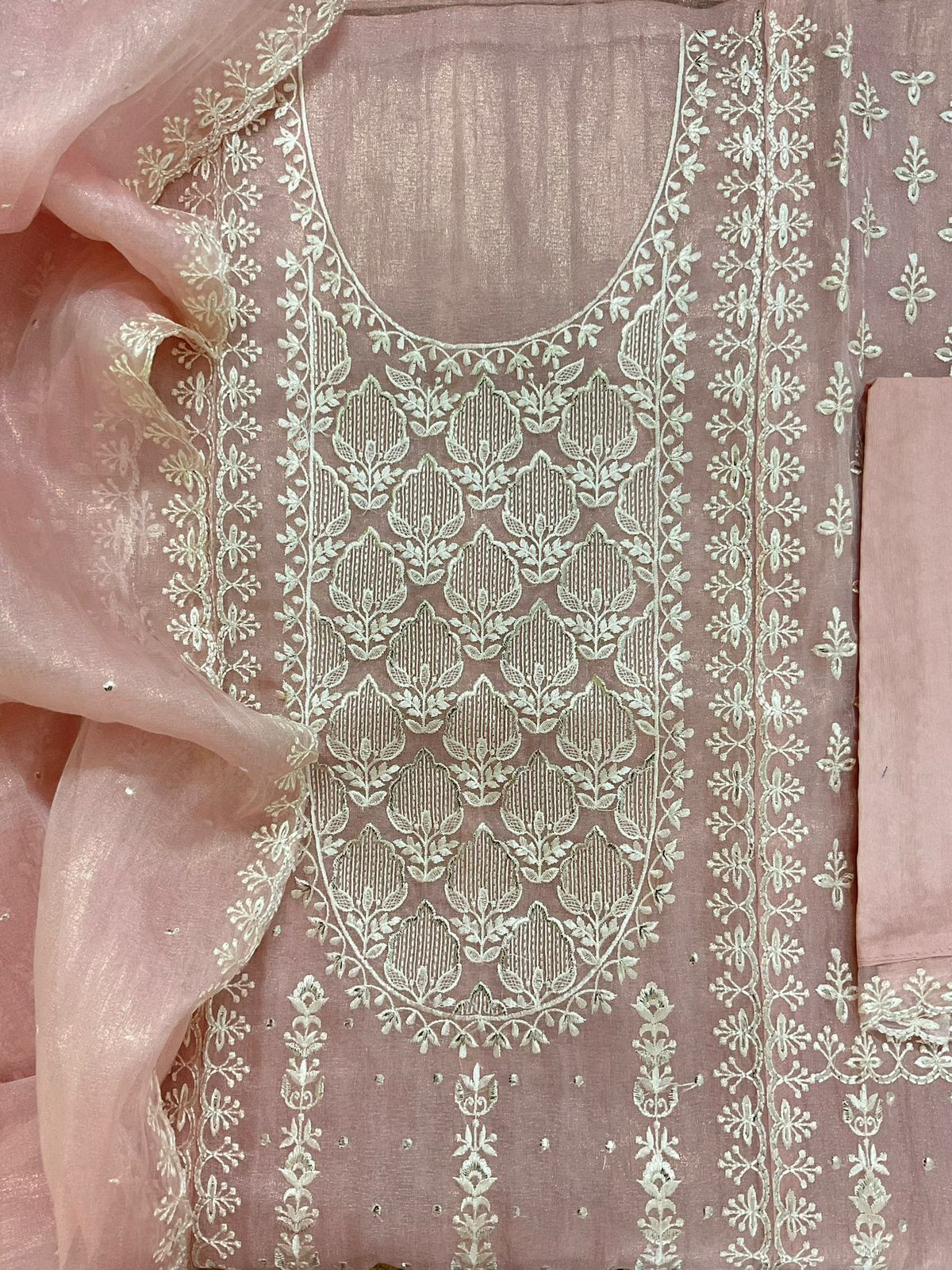 Soft Crushed Tissue Embroidered Suit - Pink