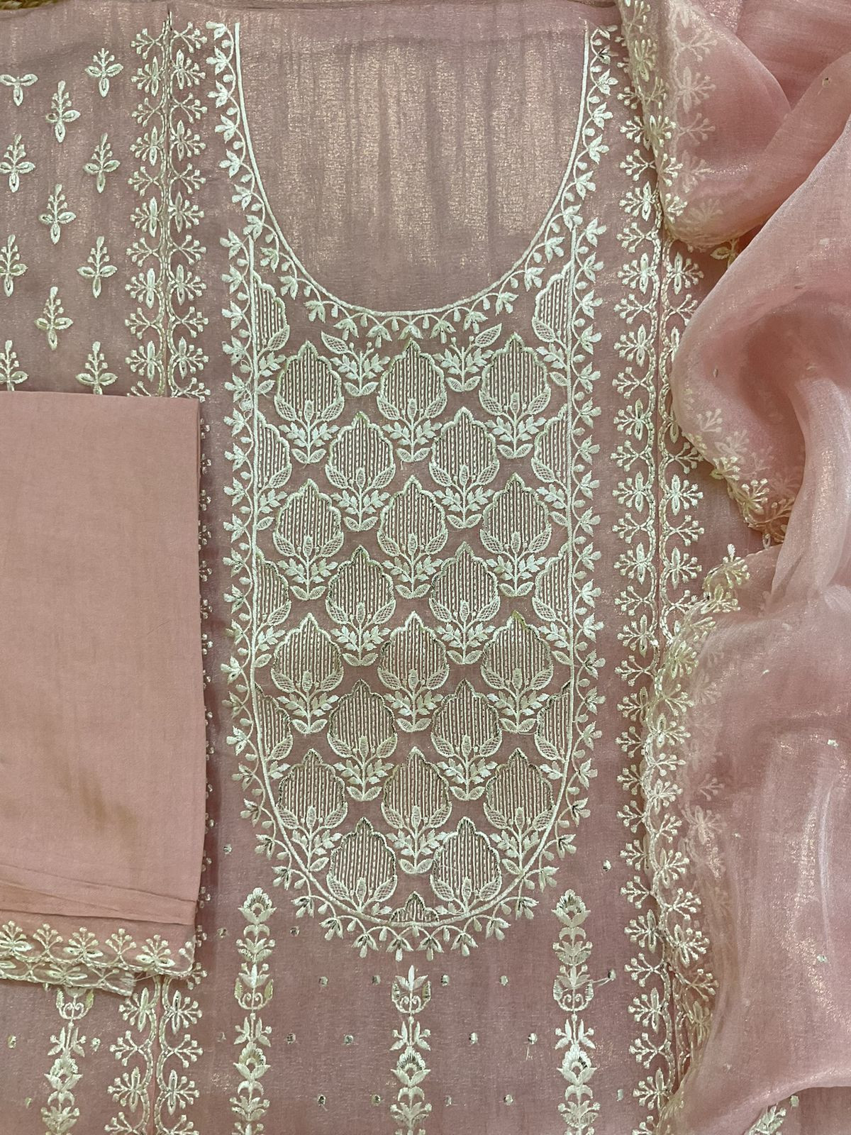 Soft Crushed Tissue Embroidered Suit - Pink