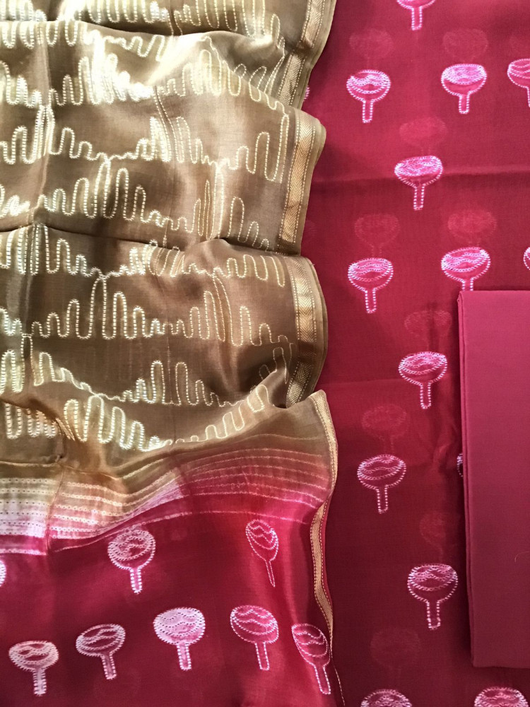 Image of Pure Maheshwari Silk Printed Suit - Maroon