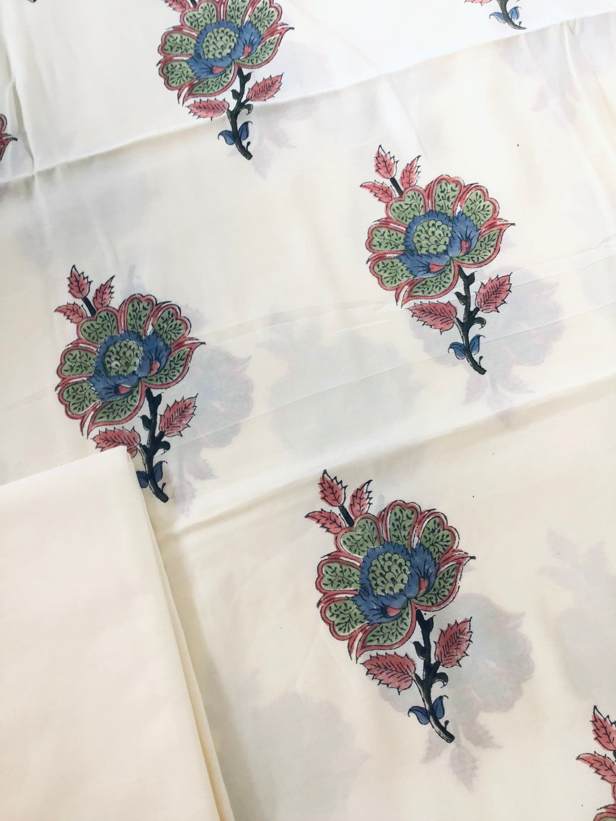 Soft Fine Muslin Silk Printed Suit - Cream