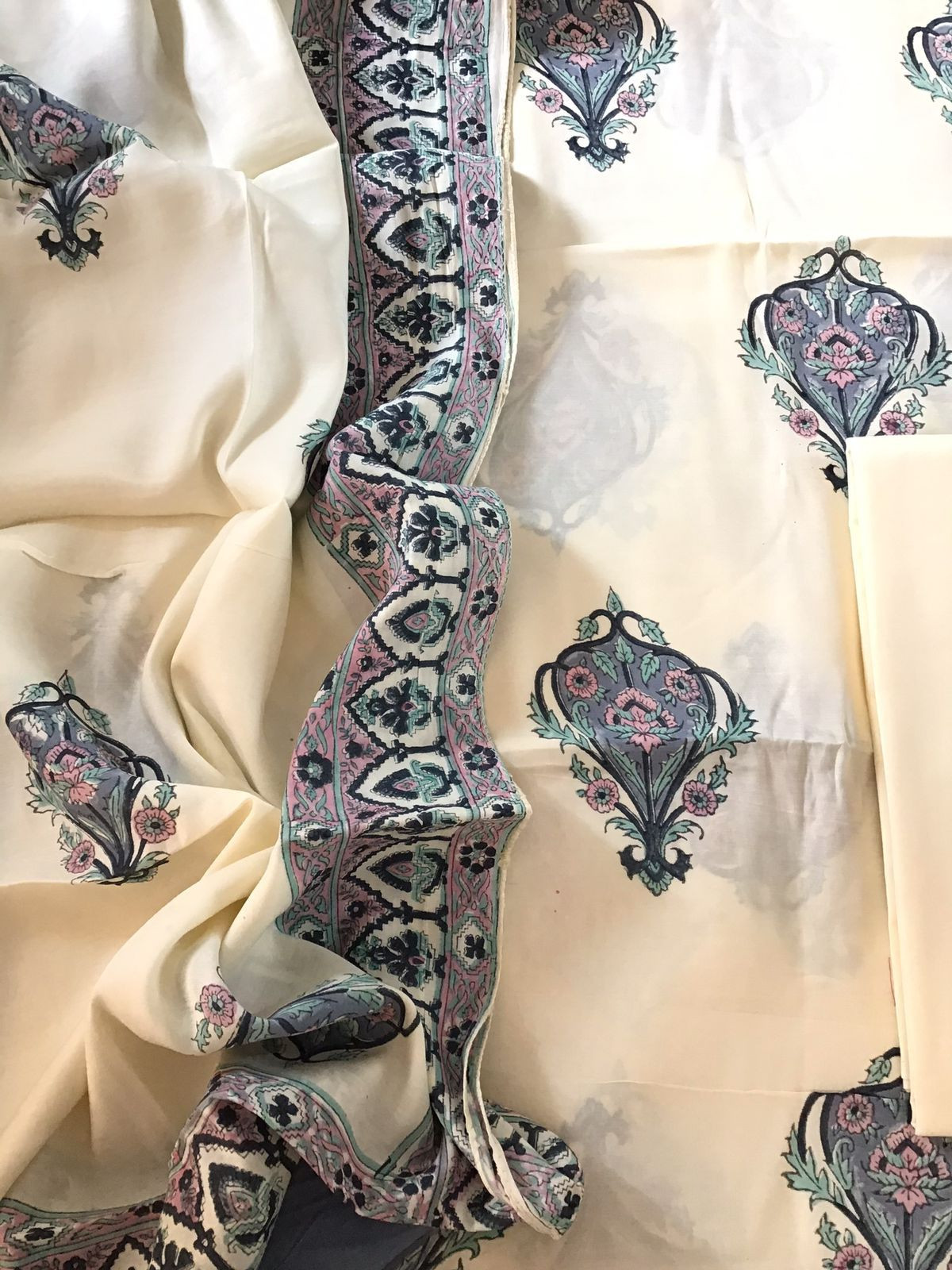 Soft Fine Muslin Silk Printed Suit - Cream