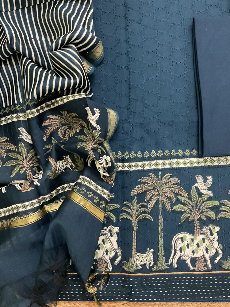 Image of Pure Hakoba Cotton Printed Embroidered Suit - Blue