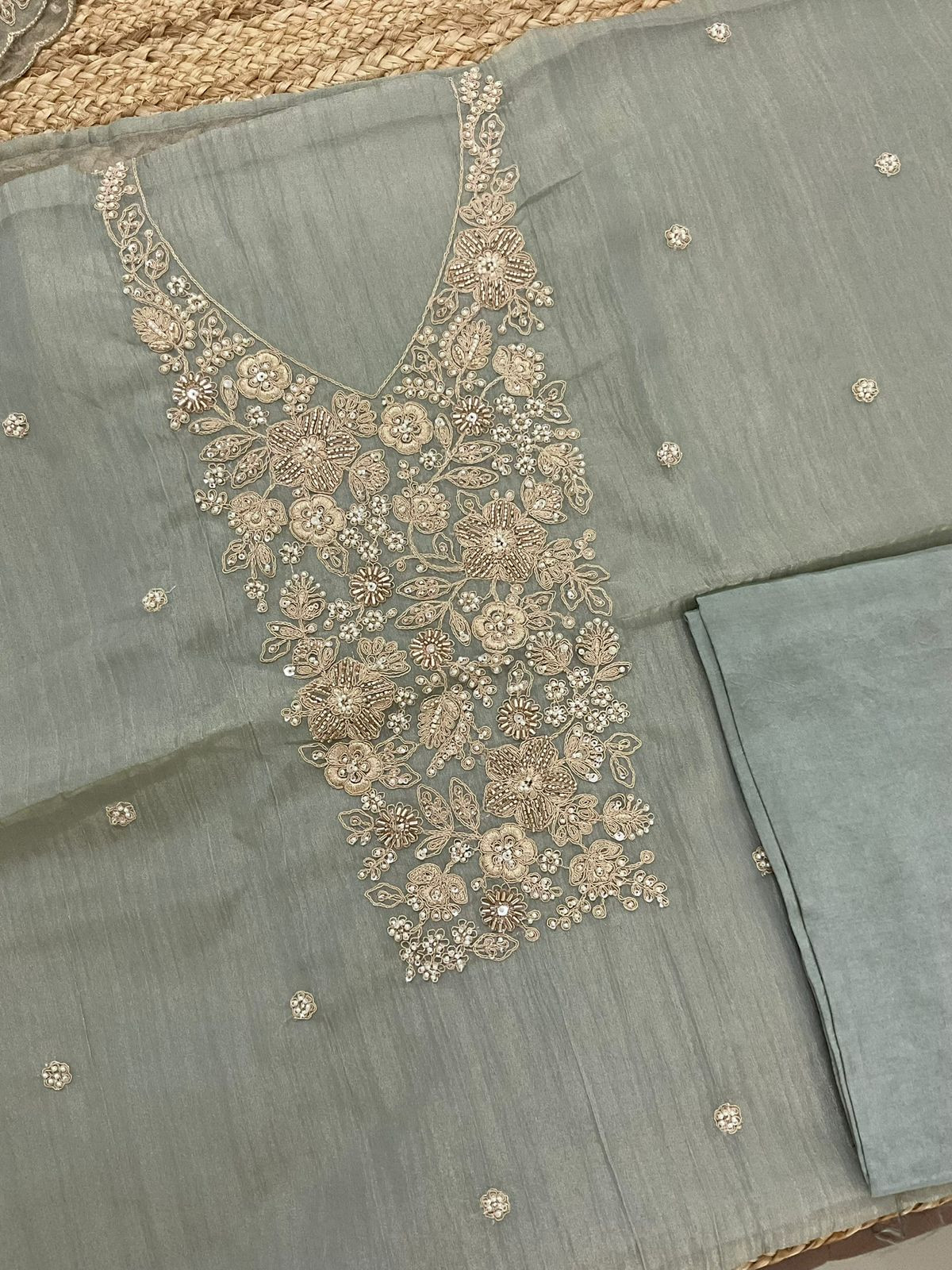 Pure Crushed Tissue Fine Embroidered Suit - Green